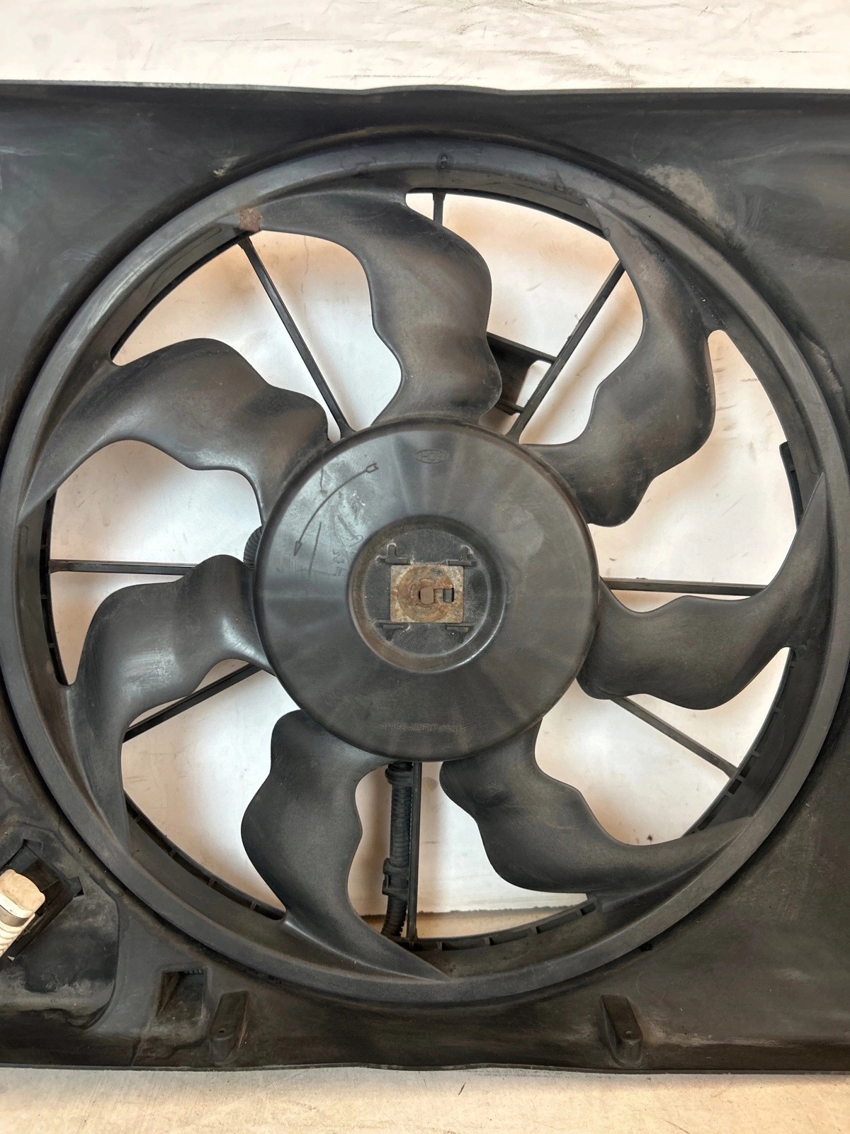 obal ventylátora ventilátor Kia Sportage III Hyundai IX35 1.7 CRDI
