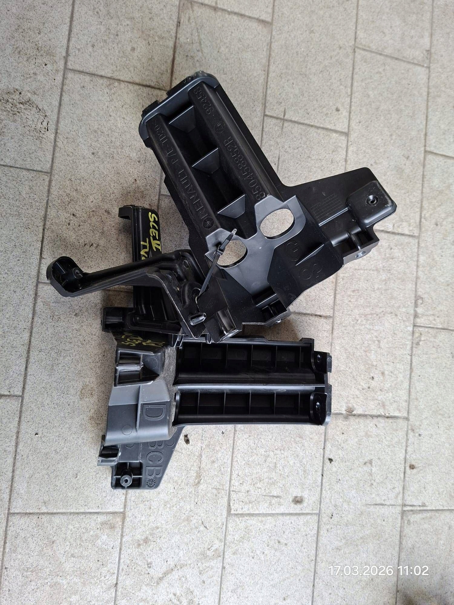 bumper bracket rear part Scenic E-Tech V 850458852R 850449655R 850450493R