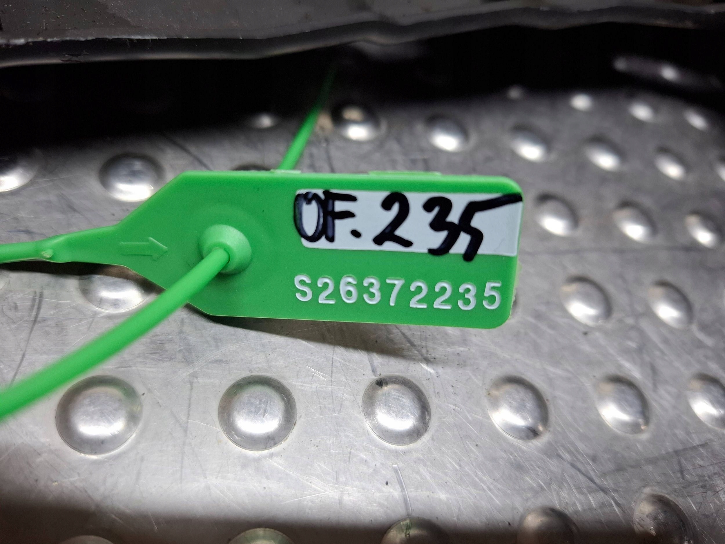 TUNEL mitte DT11-V045B55-DDW FORD TRANSIT CONNECT MK2 LIFT