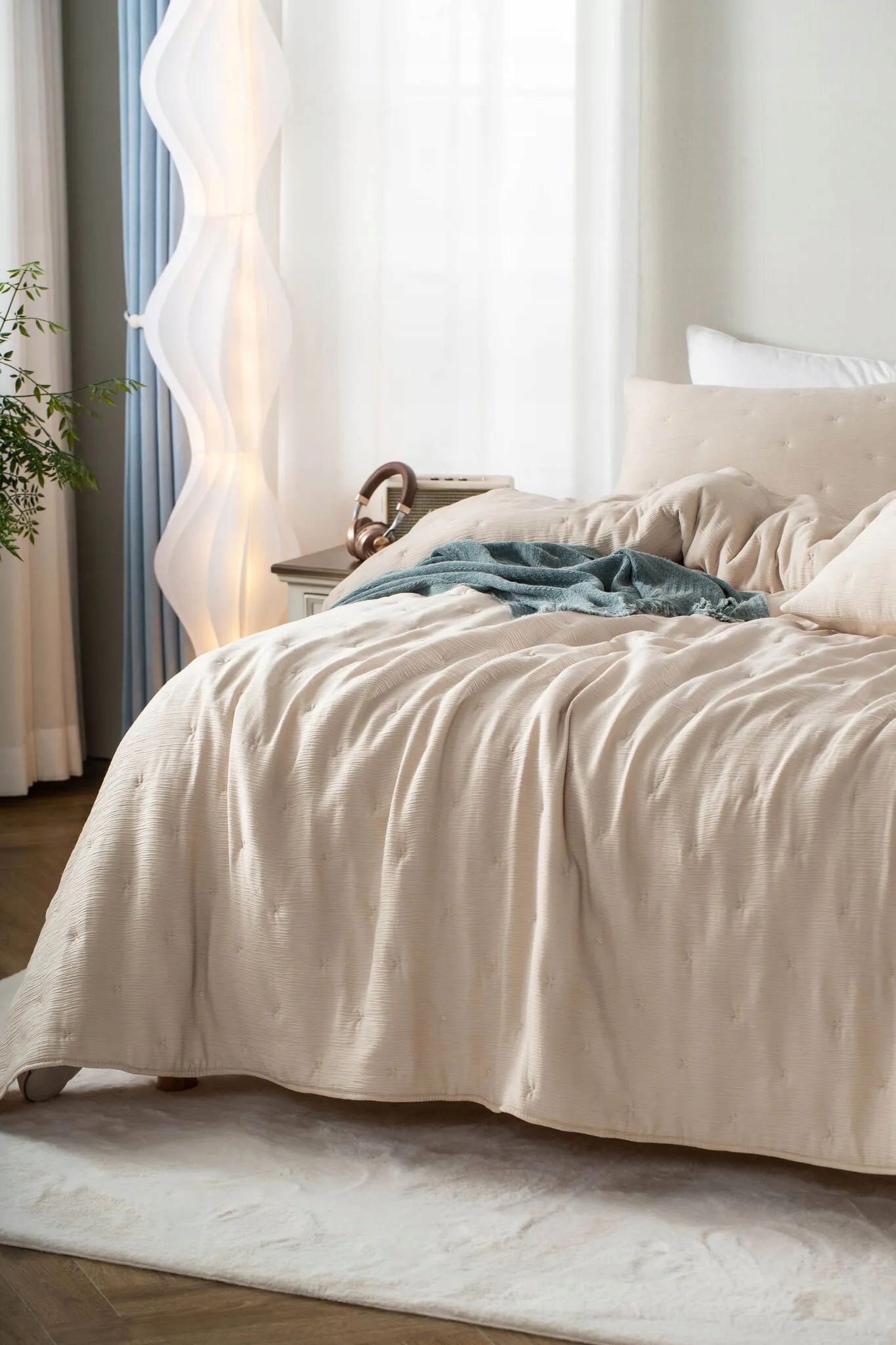 Dekorativní přehoz mušelínová struktura Stella 160x220 béžová s výšivkou