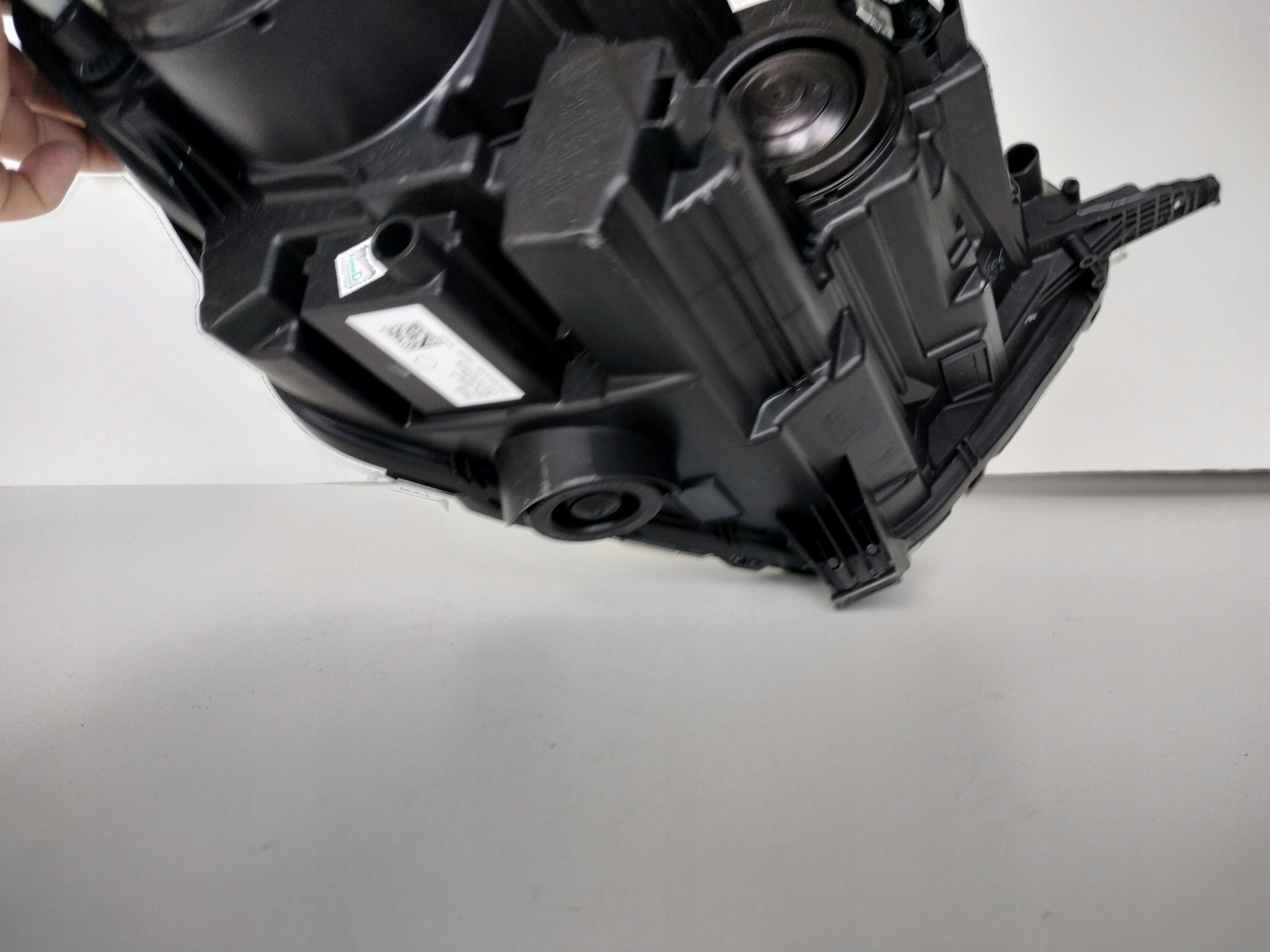 light left REFLEKTOR FORD ECOSPORT 17- LIFT ST CIEMNA