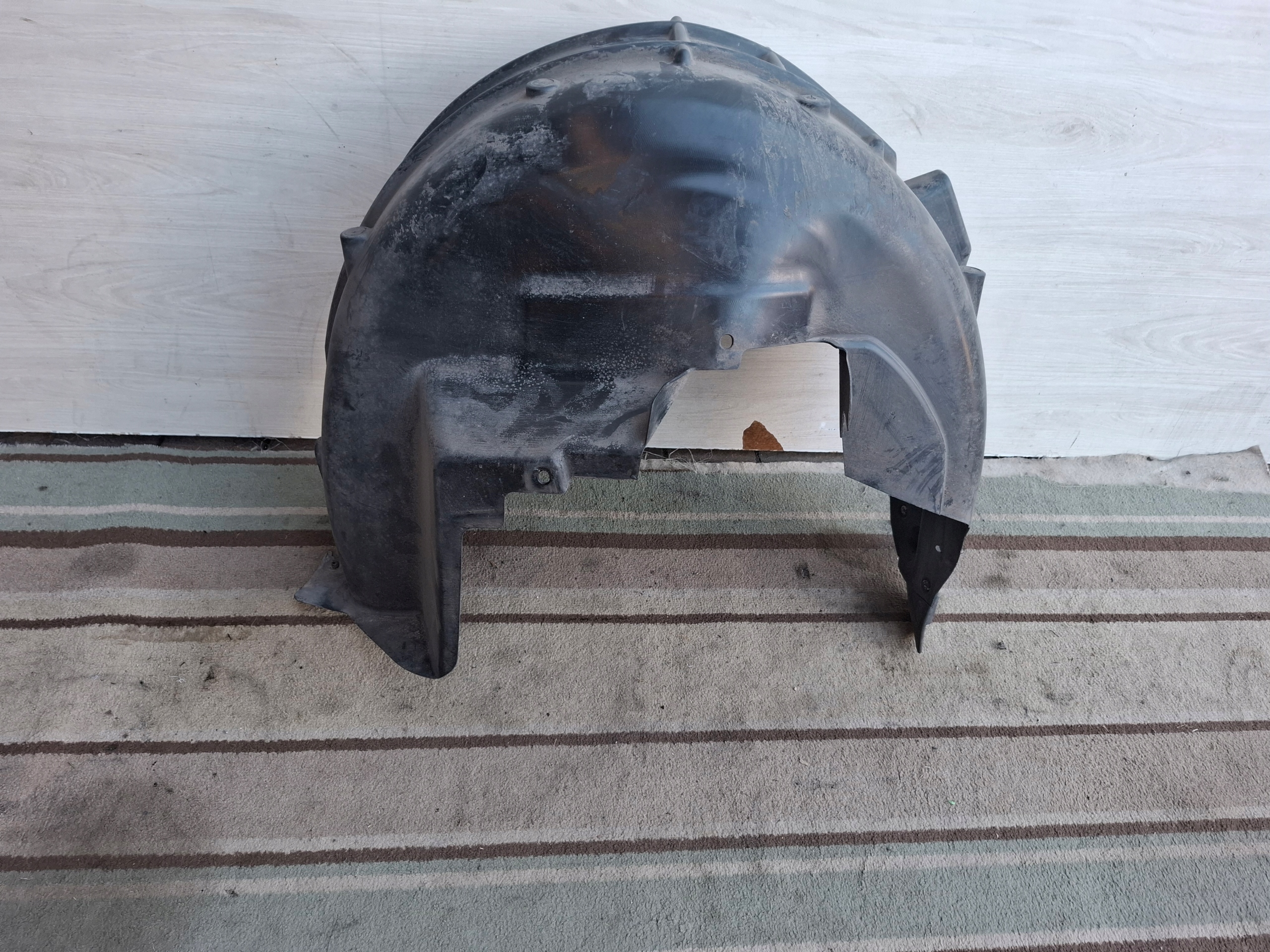 mudguard left rear part PEUGEOT 3008 II 9810125680