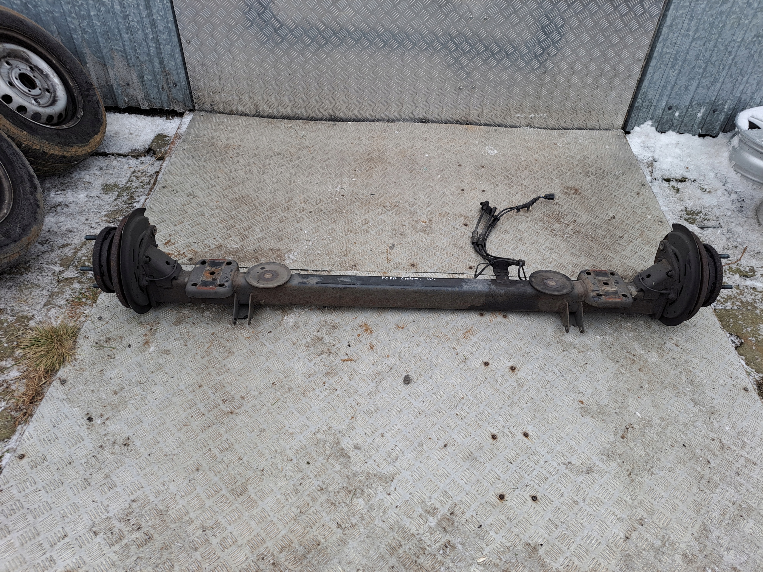 FORD TRANSIT CUSTOM 2016 R BELKA OŚ TYLNA TYŁ Numer katalogowy części GK21-4B435-EF