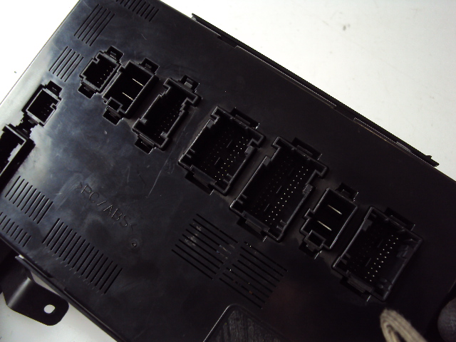 MODUŁ SAM MERCEDES R-KLASA W251 05-13 Typ samochodu Samochody osobowe