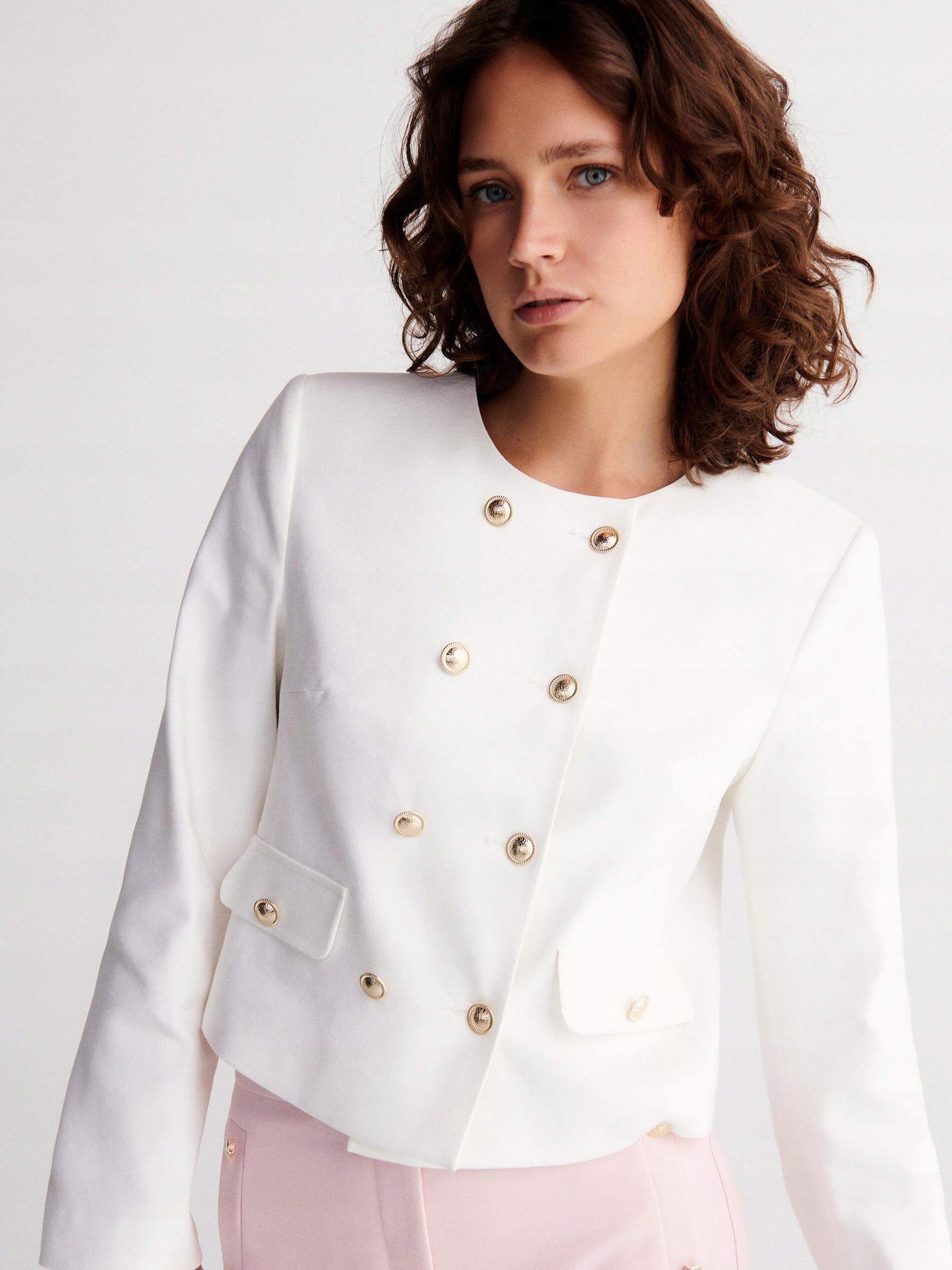 Bílé Sako S Ozdobnými Knoflíky A Lnem Reserved XL