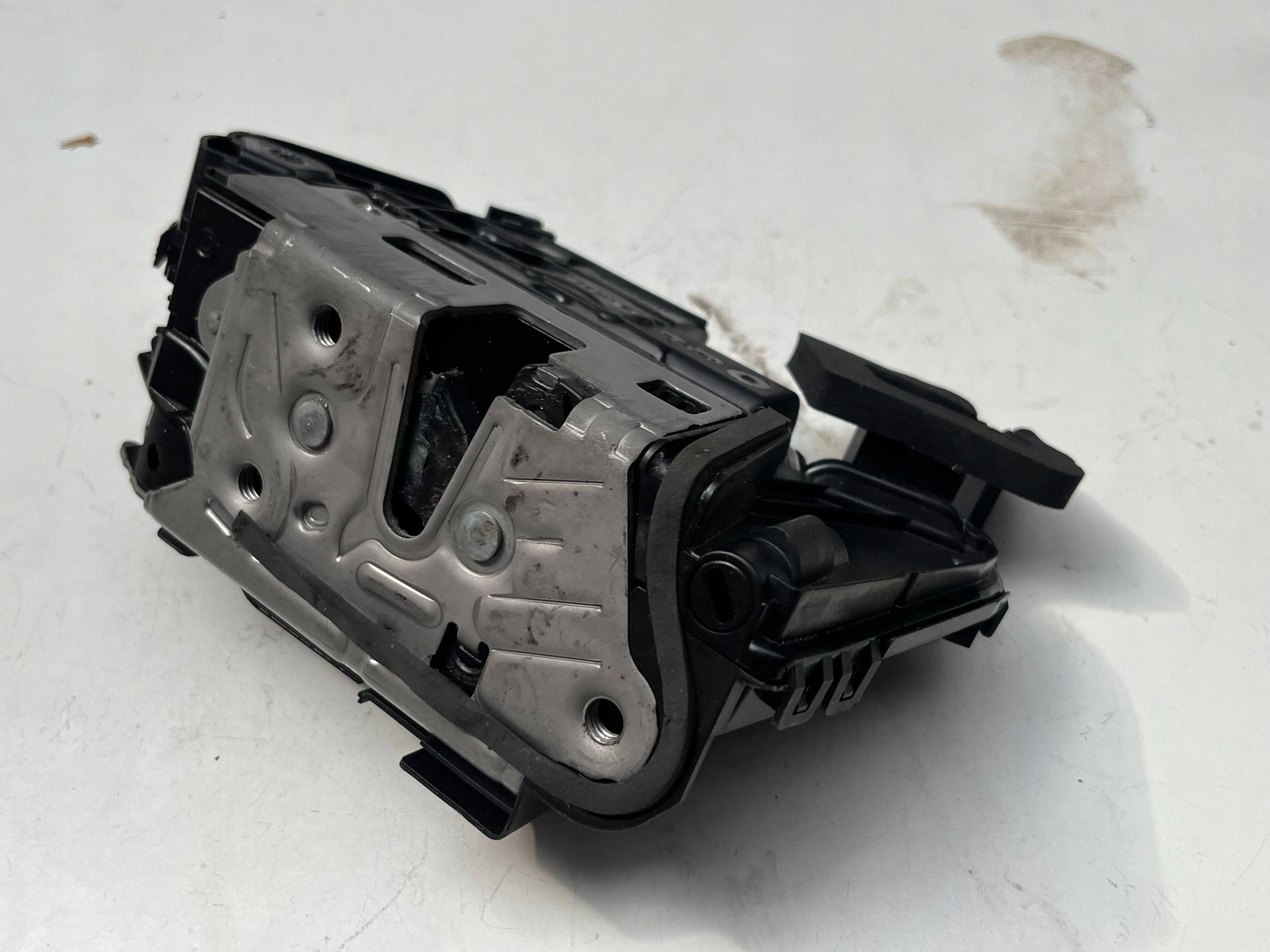 VOLKSWAGEN SEAT SKODA lock door right front 5TB837016E @M