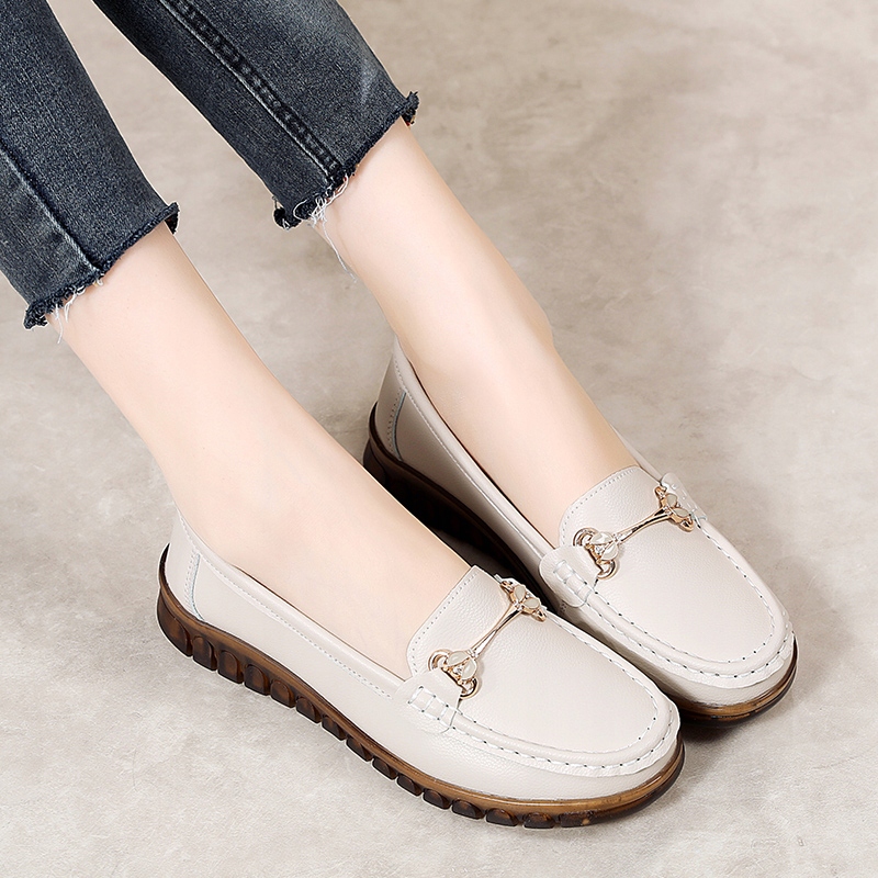 BEŻOWE SKÓRZANE MOKASYNY PÓŁBUTY DAMSKIE PŁASKIE Cechy dodatkowe oddychające