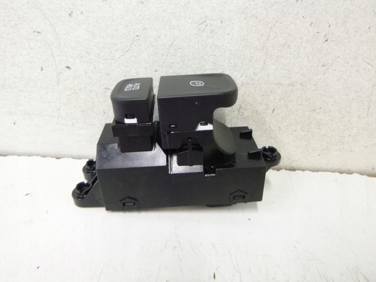 switch electric brake Kia Proceed III 22r.