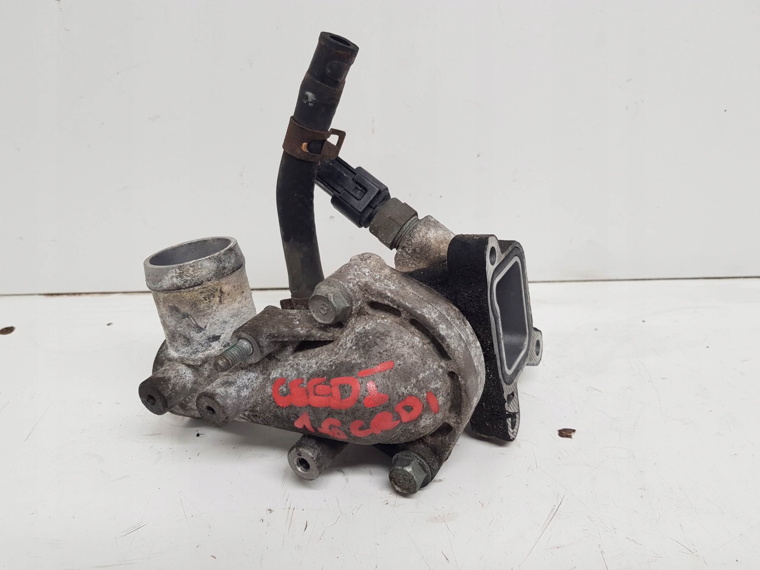 1,6CRDI - Kia CEED і LIFT i30 корпус термостата 1,6 CRDI 11-