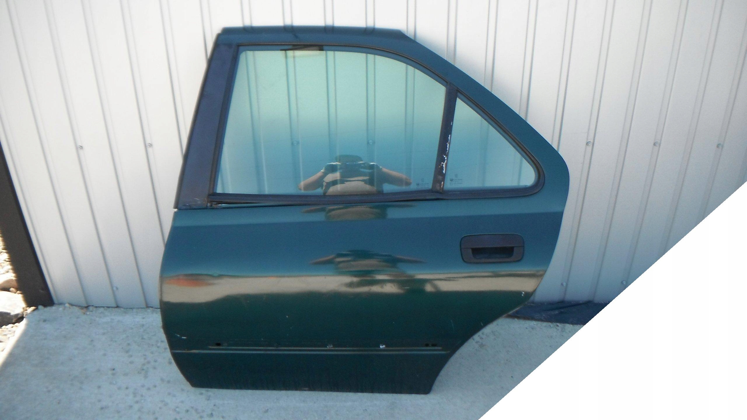 PEUGEOT 406 4D SEDAN DRZWI LEWE TYLNE KOMPLETNE