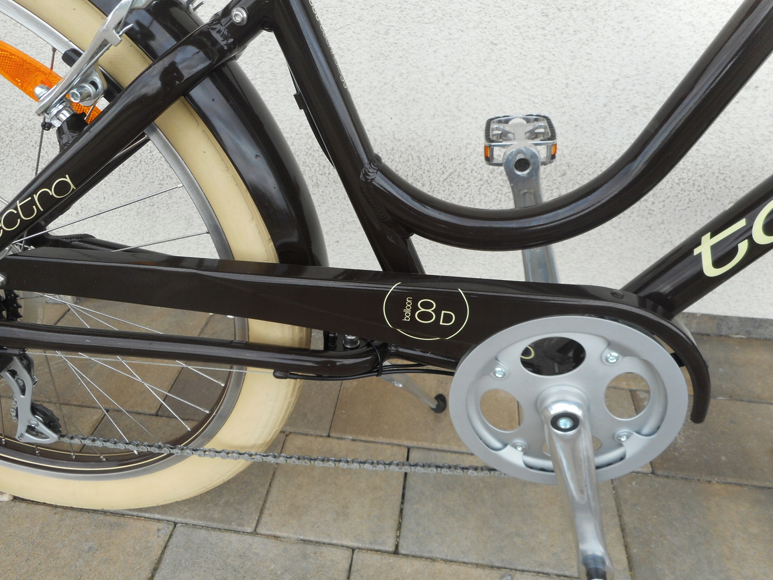 aluminiowy ELECTRA TOWNIE koła 26 24 biegi SHIMANO powystawowy Rozmiar koła (