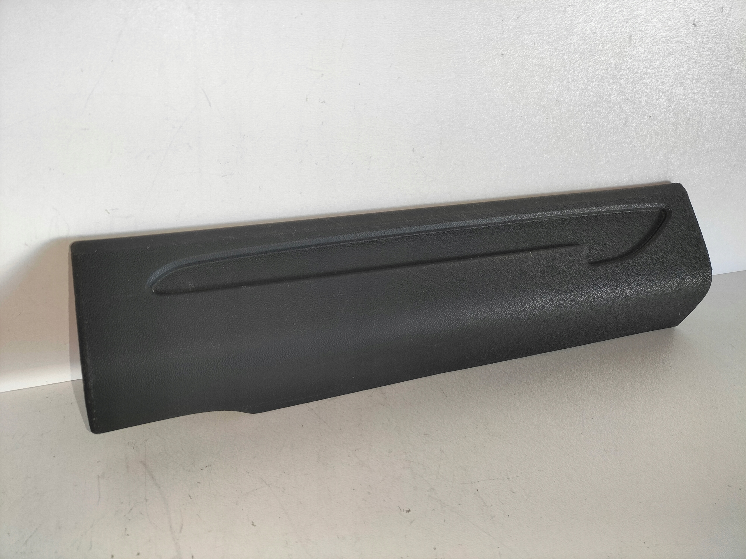 cap moulding of the threshold front left CITROEN C3 II 10-16