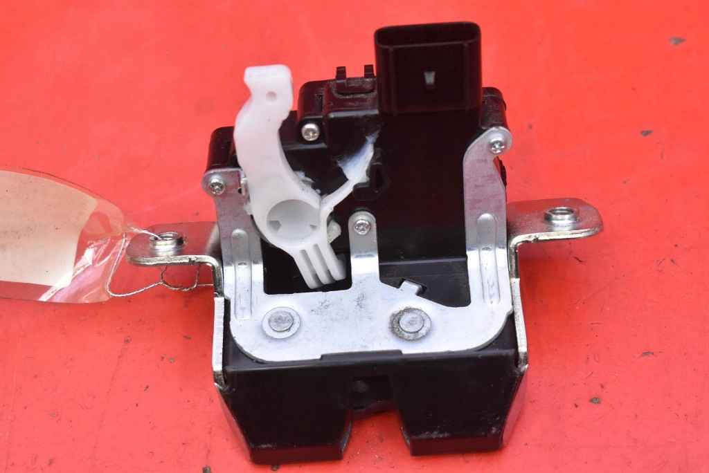 lock bonnet rear part boot KIA SPORTAGE 5 V 21-25