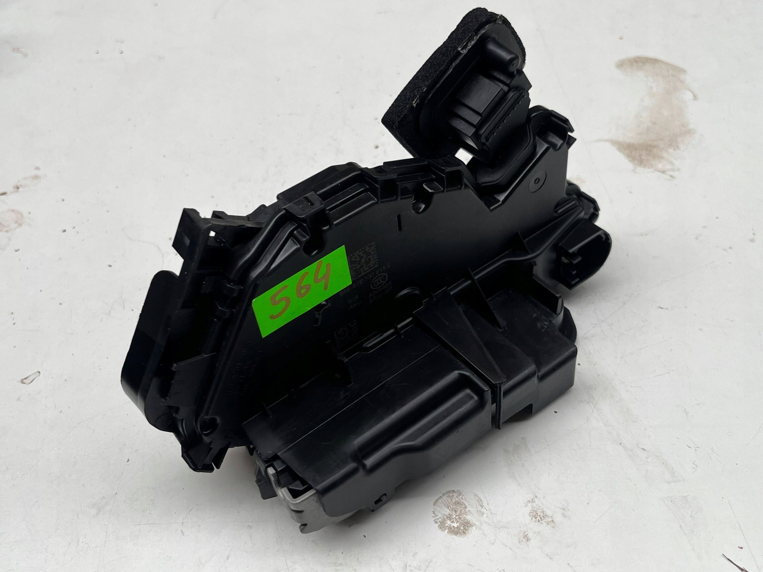 VOLKSWAGEN SEAT SKODA lock door left front 5TB837015E @M