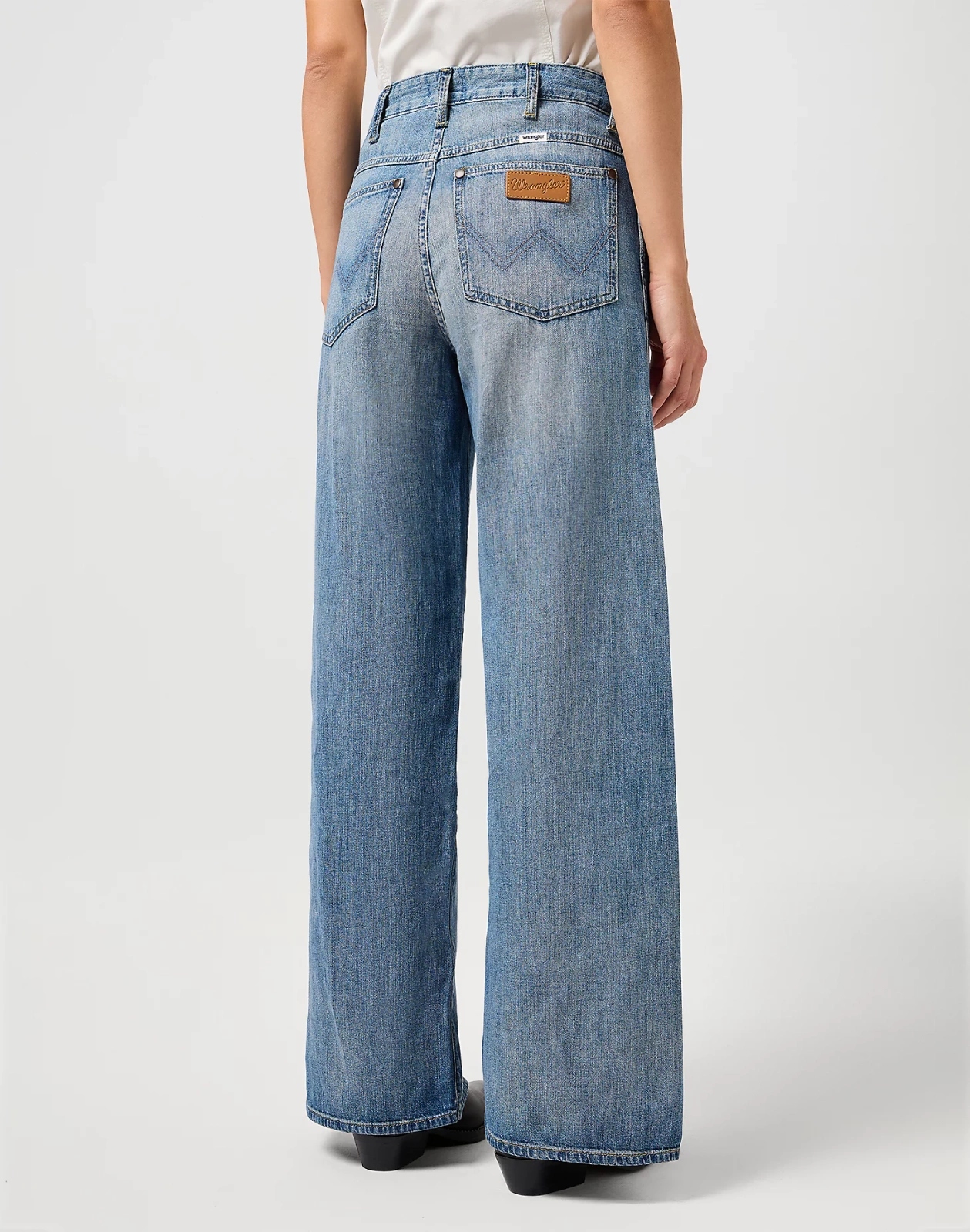 Dámské volné džíny Wrangler Spat Loose Green Wash 112362780 27/30