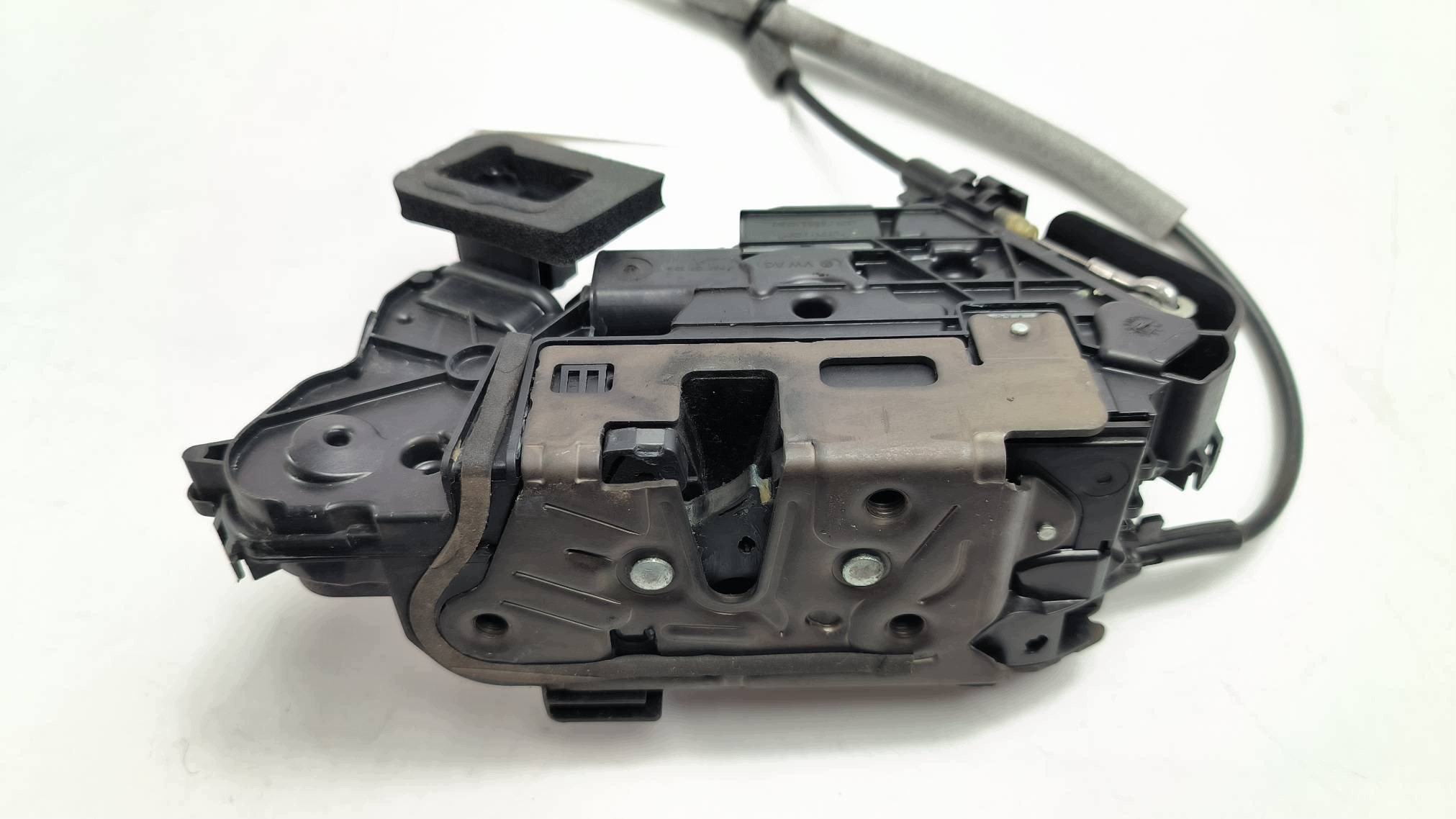 lock door left front EU 5TB837015A VOLKSWAGEN GOLF VII LIFT