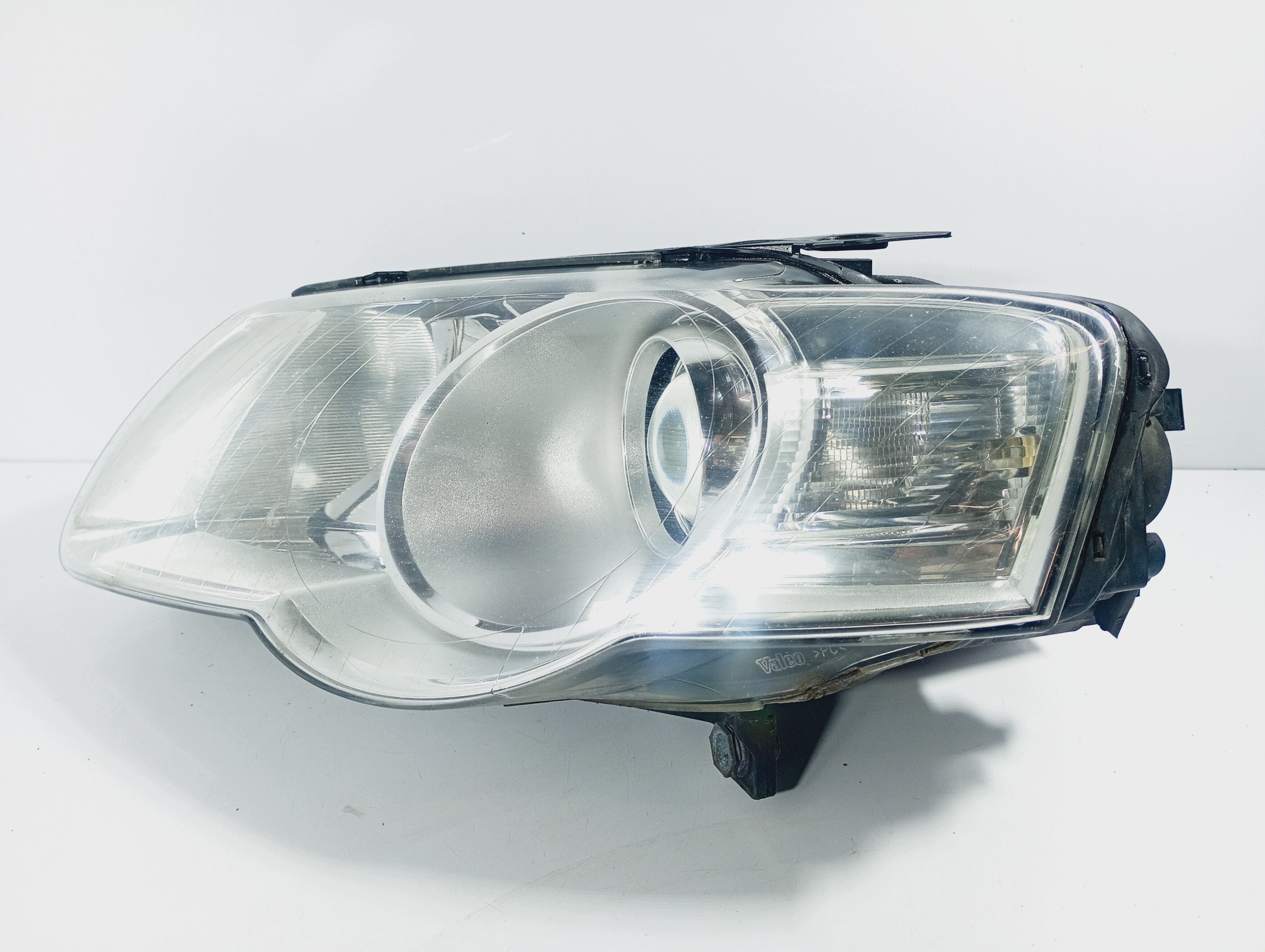 light left front reflektor left front OE 3C0941005S VW Passat B6 05-10