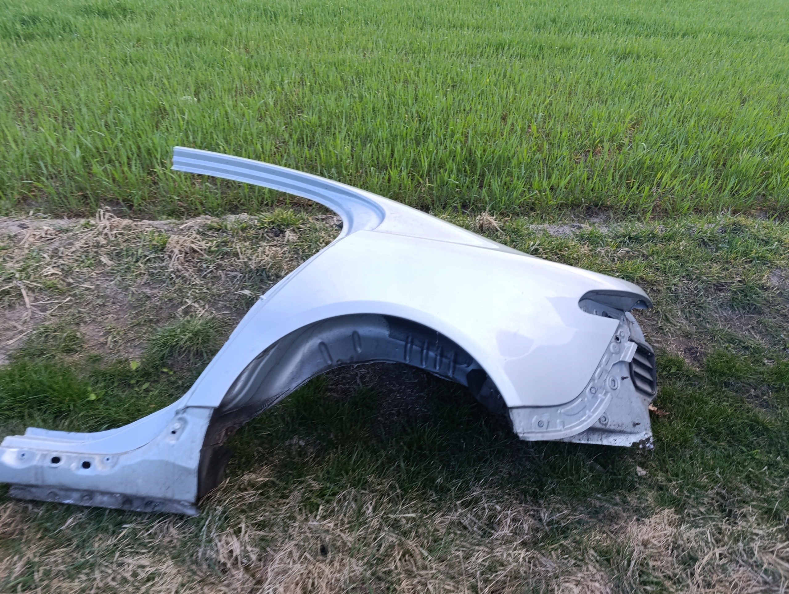 quarter left rear part left rear jaguar XF X250 MEE