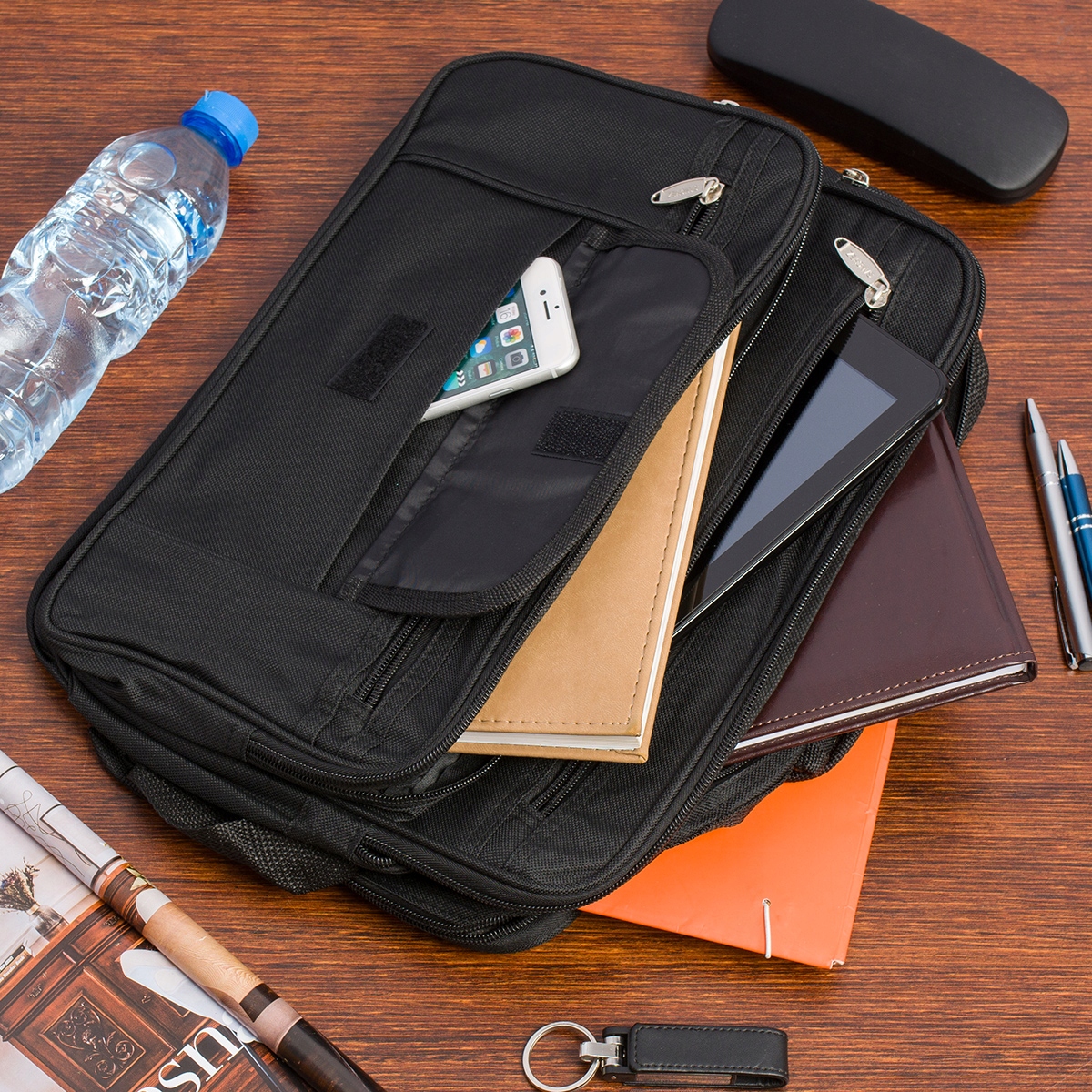 Męska torba do pracy A4 materiałowa pojemna lekka raportówka na dokumenty Marka Beltimore