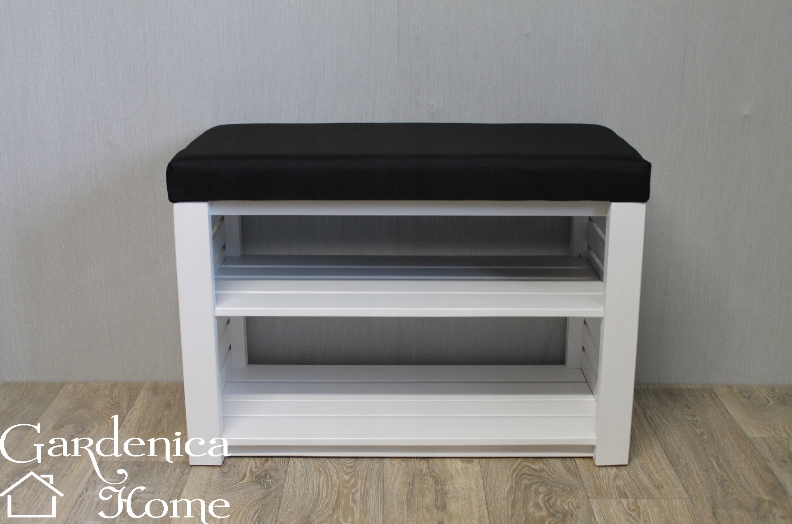 SZAFKA NA BUTY Z SIEDZISKIEM DWIE PÓŁKI PRZEDPOKÓJ Marka Gardenica Home