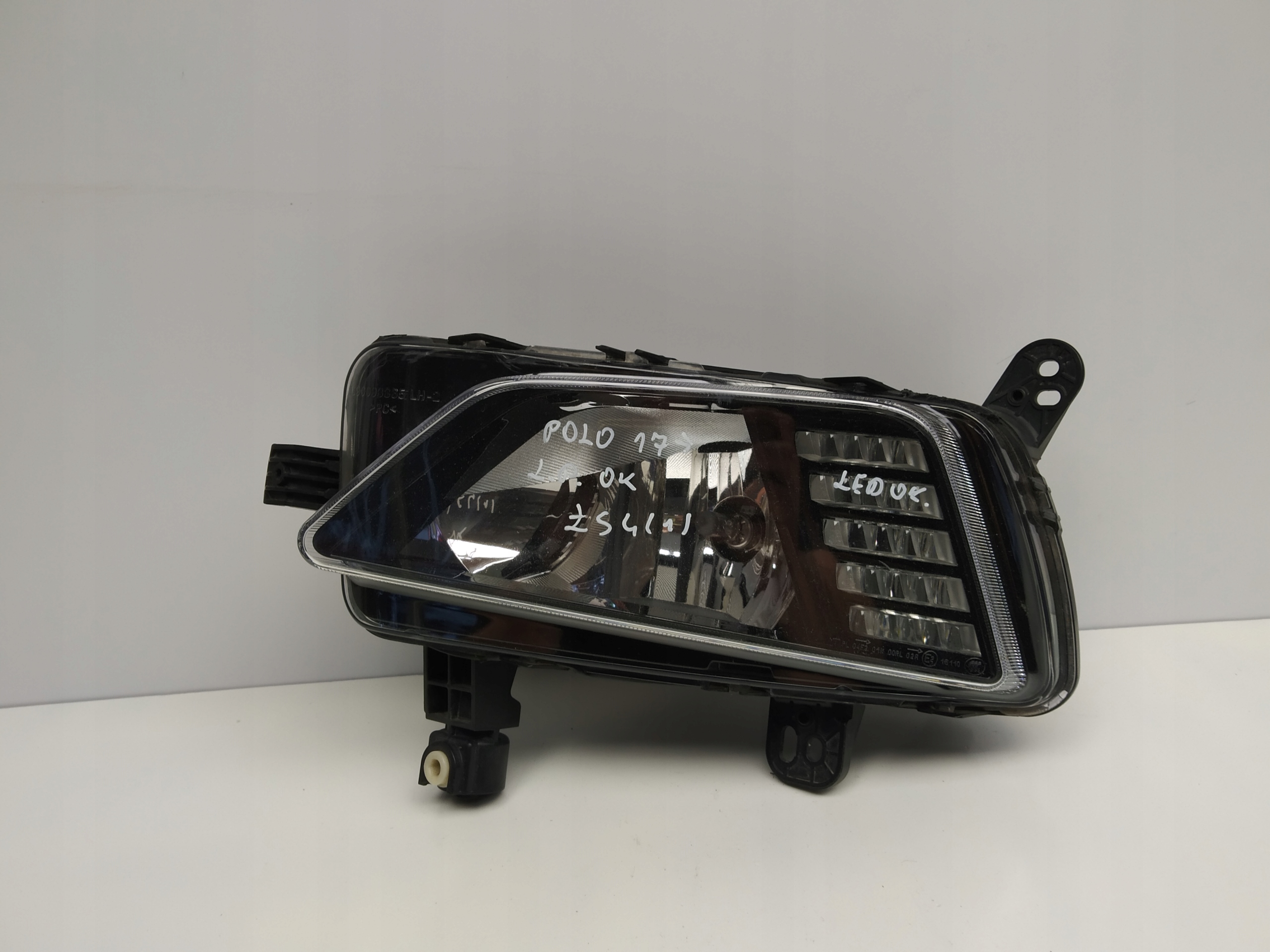 2017r + Polo 6 VI fog light DRL LED light running dzienej left 2G094166108S