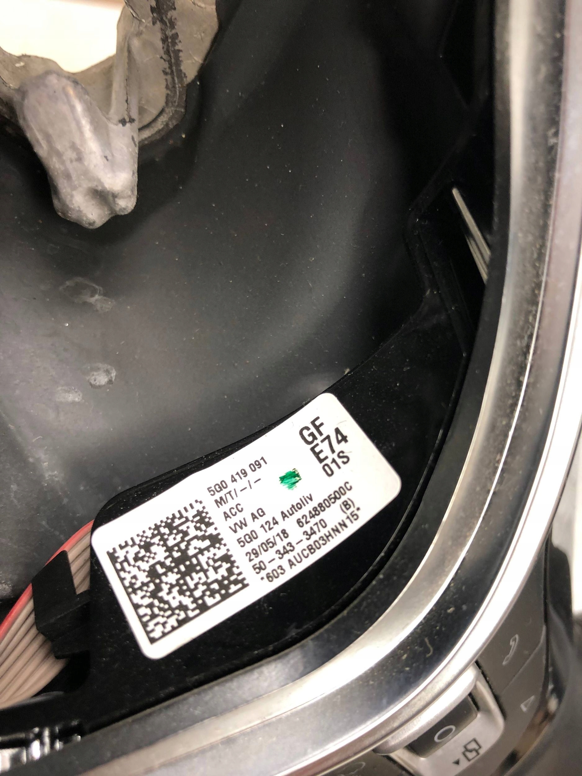 steering wheel, leather MULTIFUNKCJA with shifting VW PASSAT B8 5G0419091GF