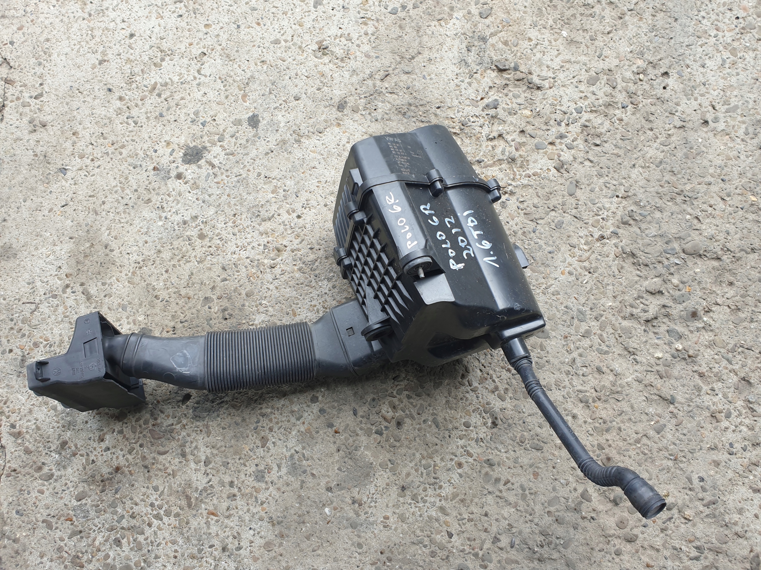 Gehäuse filter luft VW POLO 6R 2009- 1.6 TDI