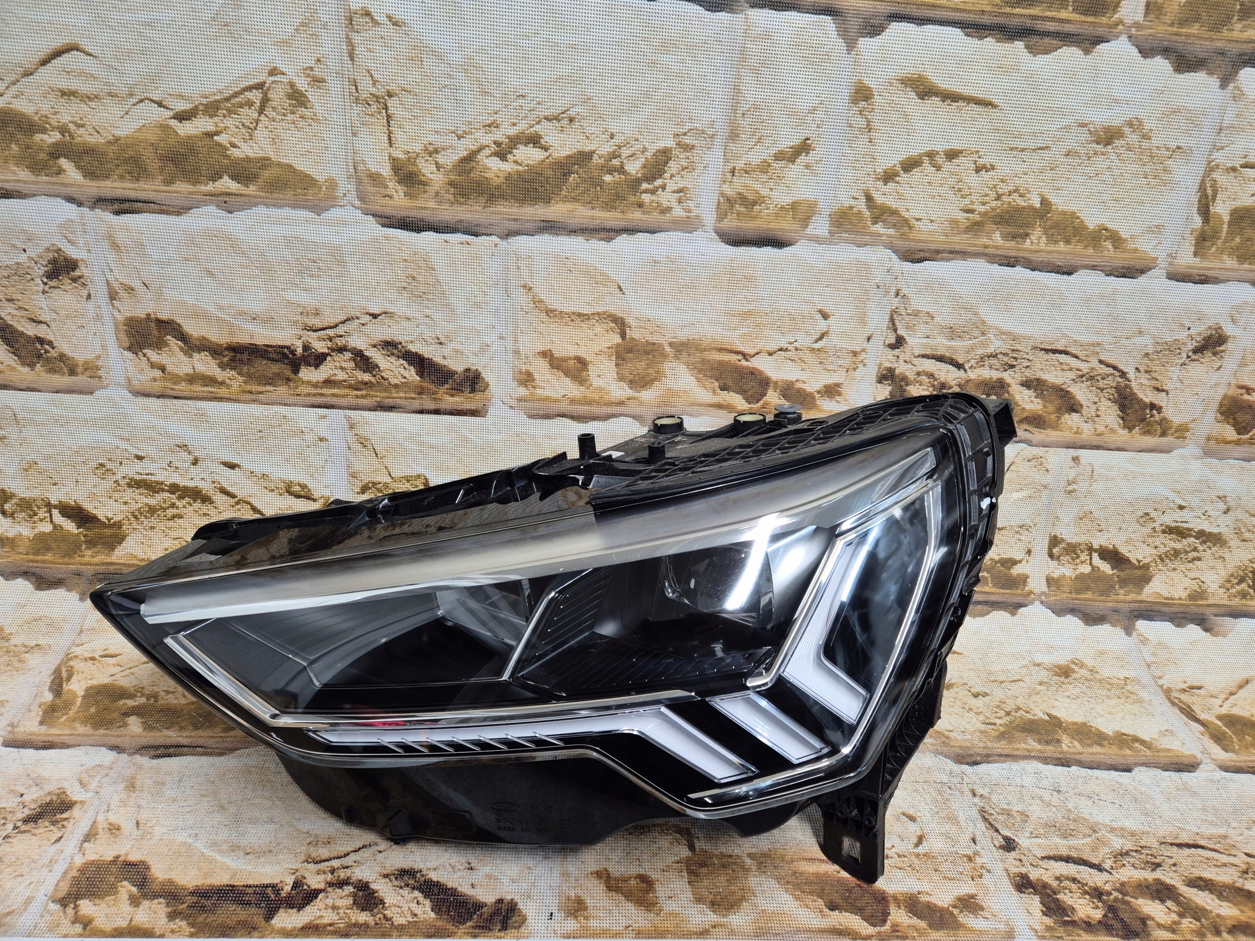 audi q3 83a 941 033 21 full led lewa z jeżem ledowym