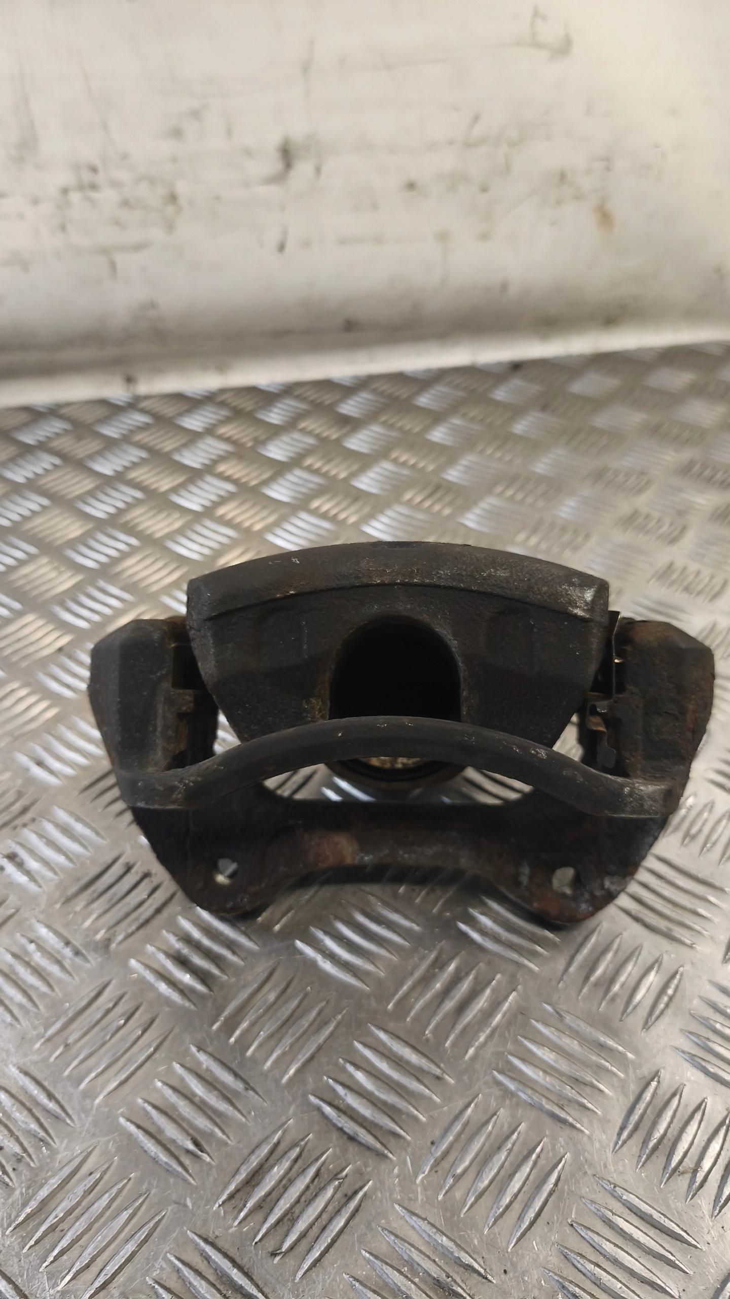 caliper brake right front OPEL INSIGNIA A 2010 2.0 CDTI