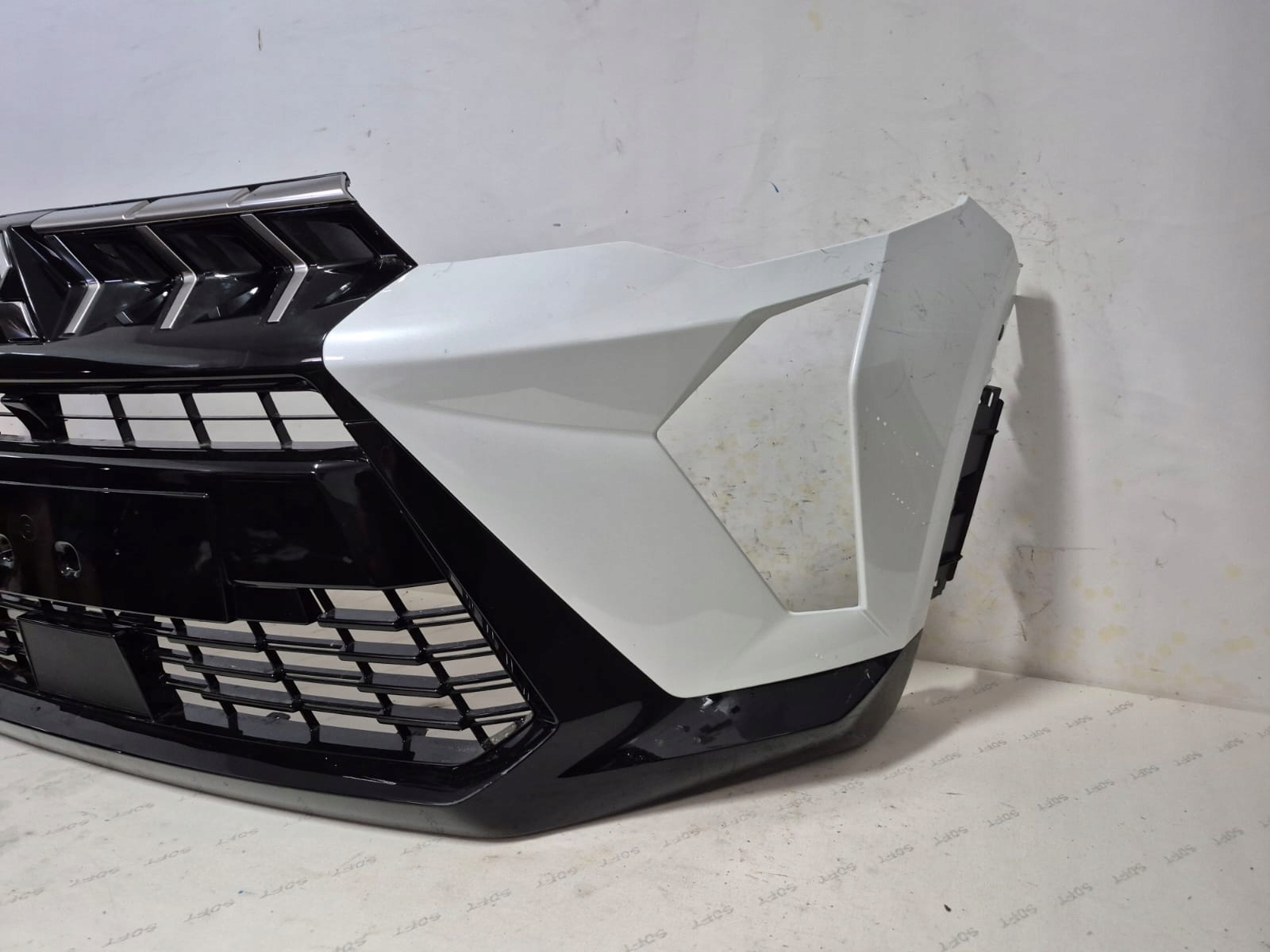 MITSUBISHI ASX II LIFT 24- bumper front front grill 622541496R