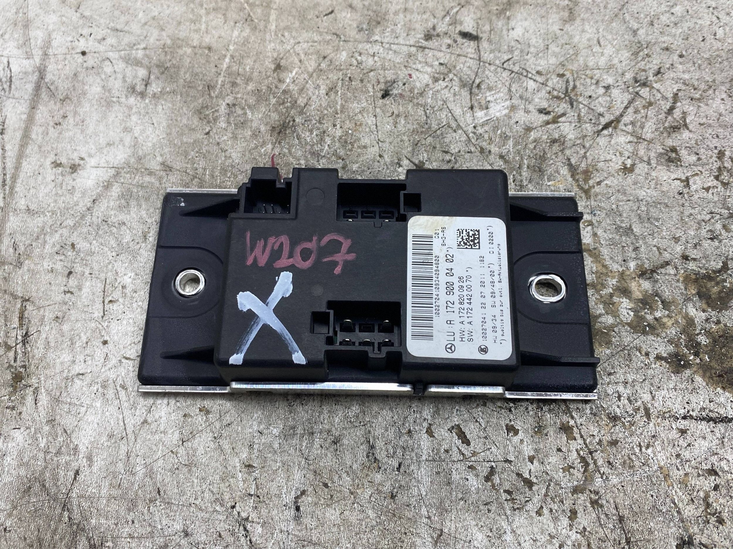 module control unit AIRSCARF MERCEDES E-KLASA C207 W207 A1729000402