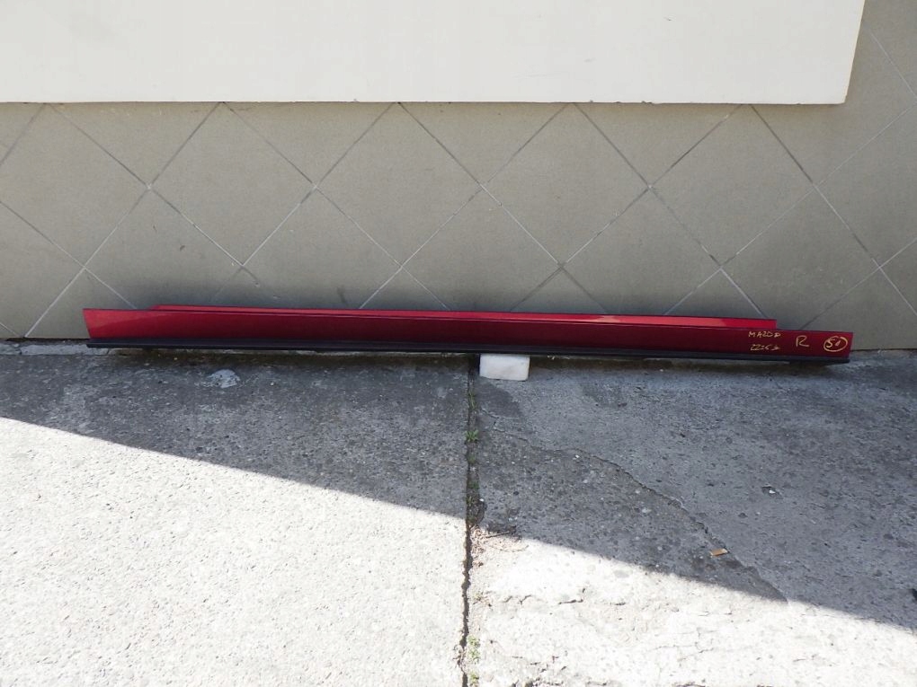 MAZDA 3 BP IV 20- moulding threshold right