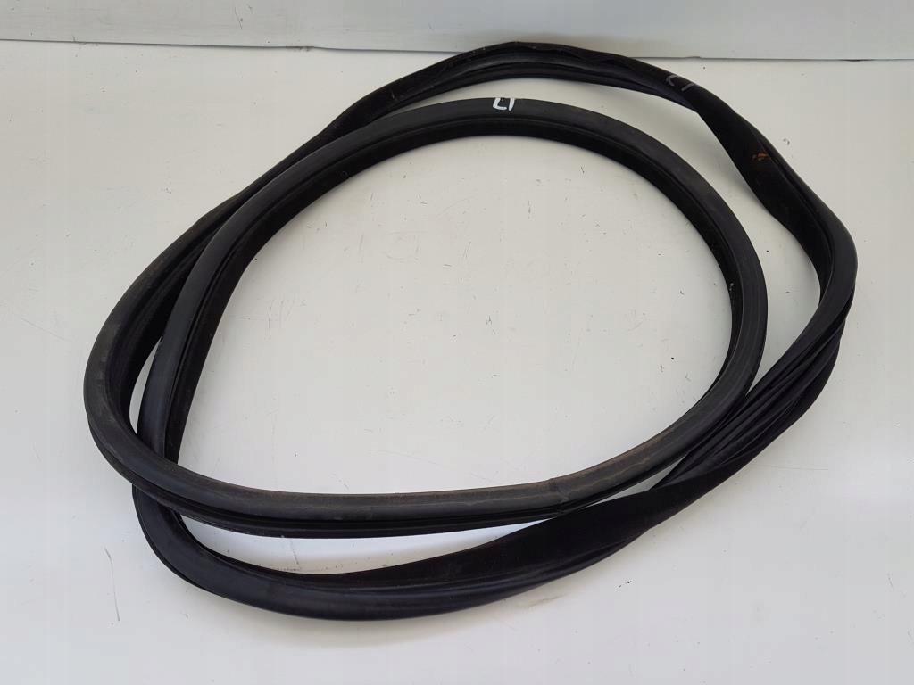 USZCZELKA DRZWI LEWY TYŁ PEUGEOT 407 SEDAN Typ samochodu Samochody osobowe