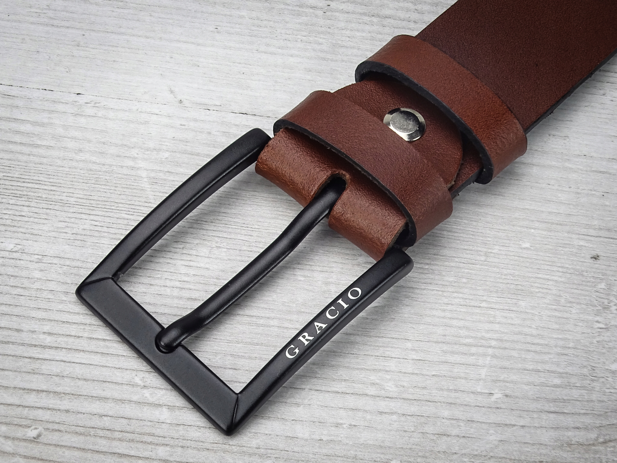 PASEK MESKI brązowy KLAMRA CZARNA Gracio GRAWER Wzór dominujący bez wzoru