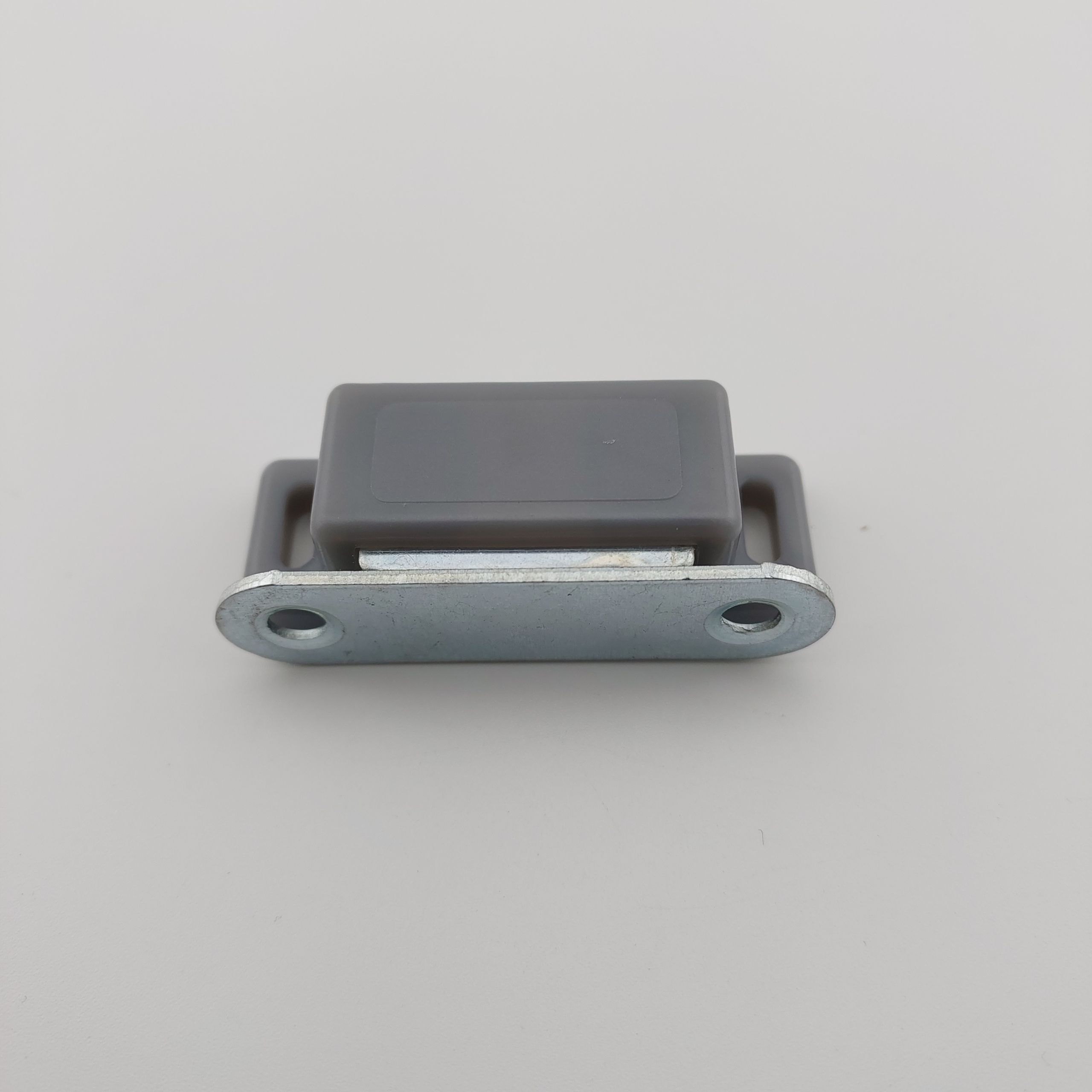 ZATRZASK MEBLOWY MAGNES ZATRZASK MAGNETYCZNY DO DRZWI MOCNY SZARY POPIEL Marka inna