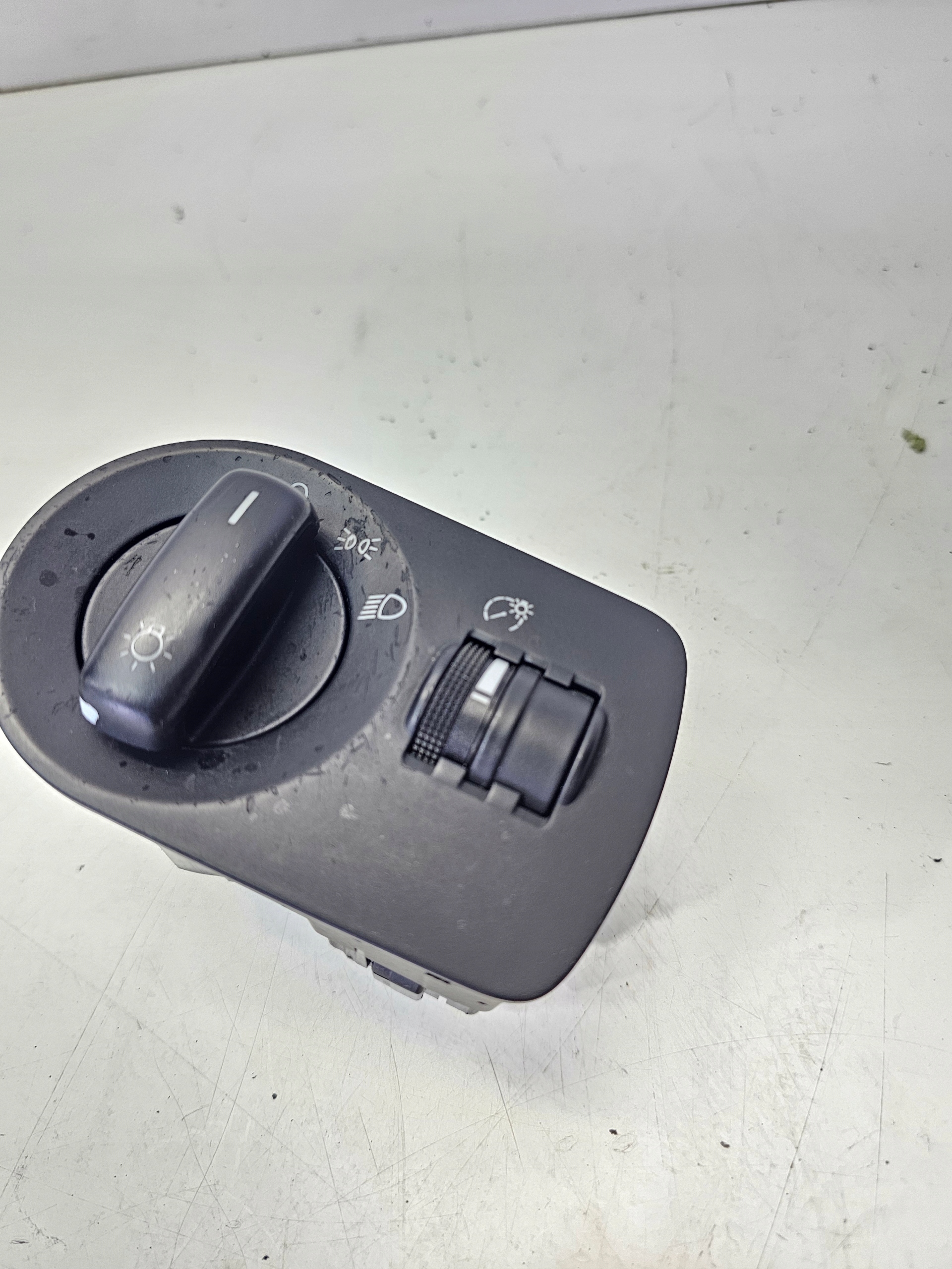 interruttore luci AUDI A3 8P 8P1941531AD 2004-08