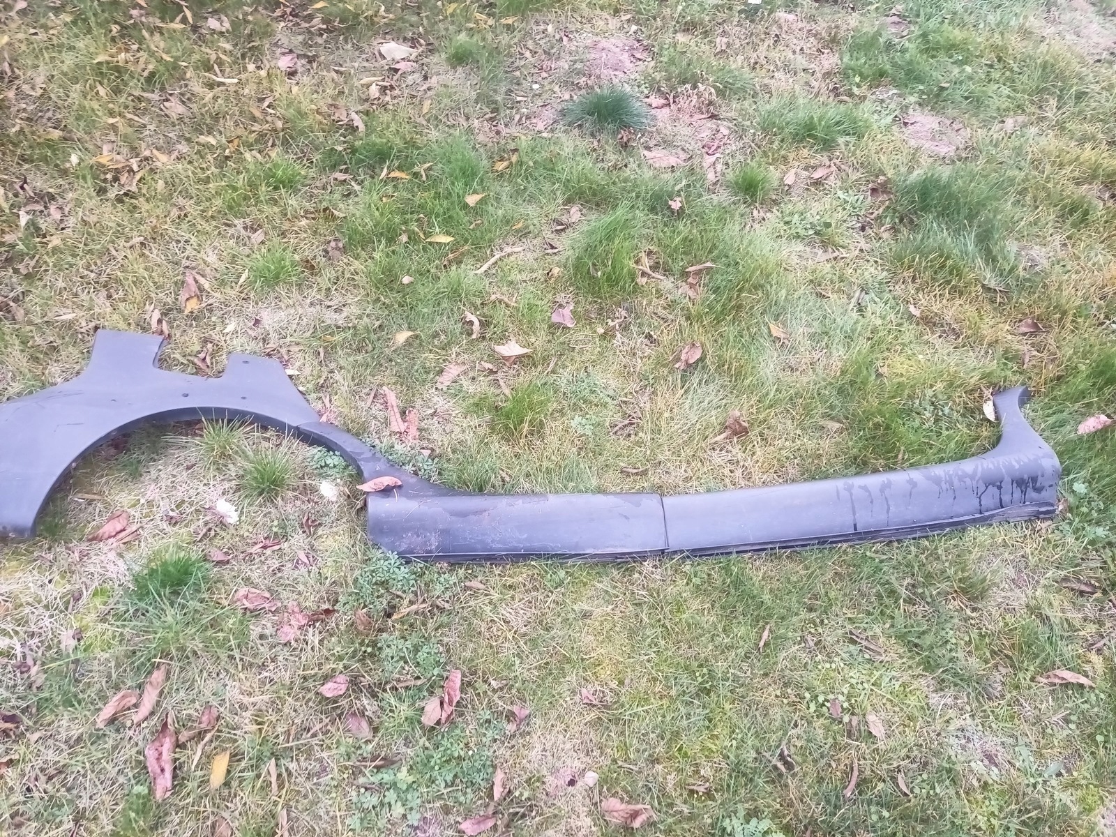 LISTWA NAKŁADKA PROGU BŁOTNIKA PRAWA SCENIC I RX4