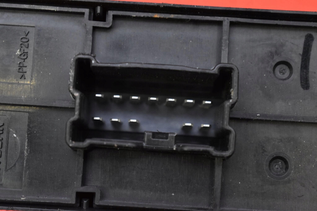 switch lifting windows right front 254115SA0A NISSAN LEAF II ZE1 17-21