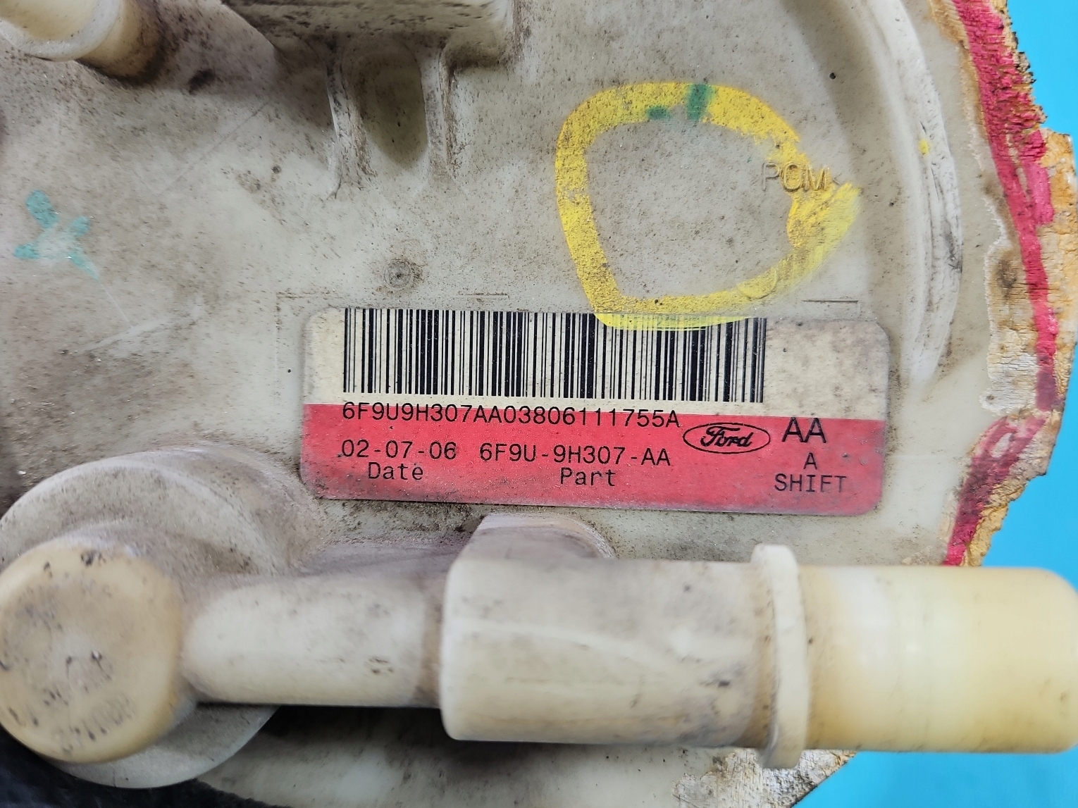 насос топливный FORD TAURUS X 3.0 V6 корпус 4