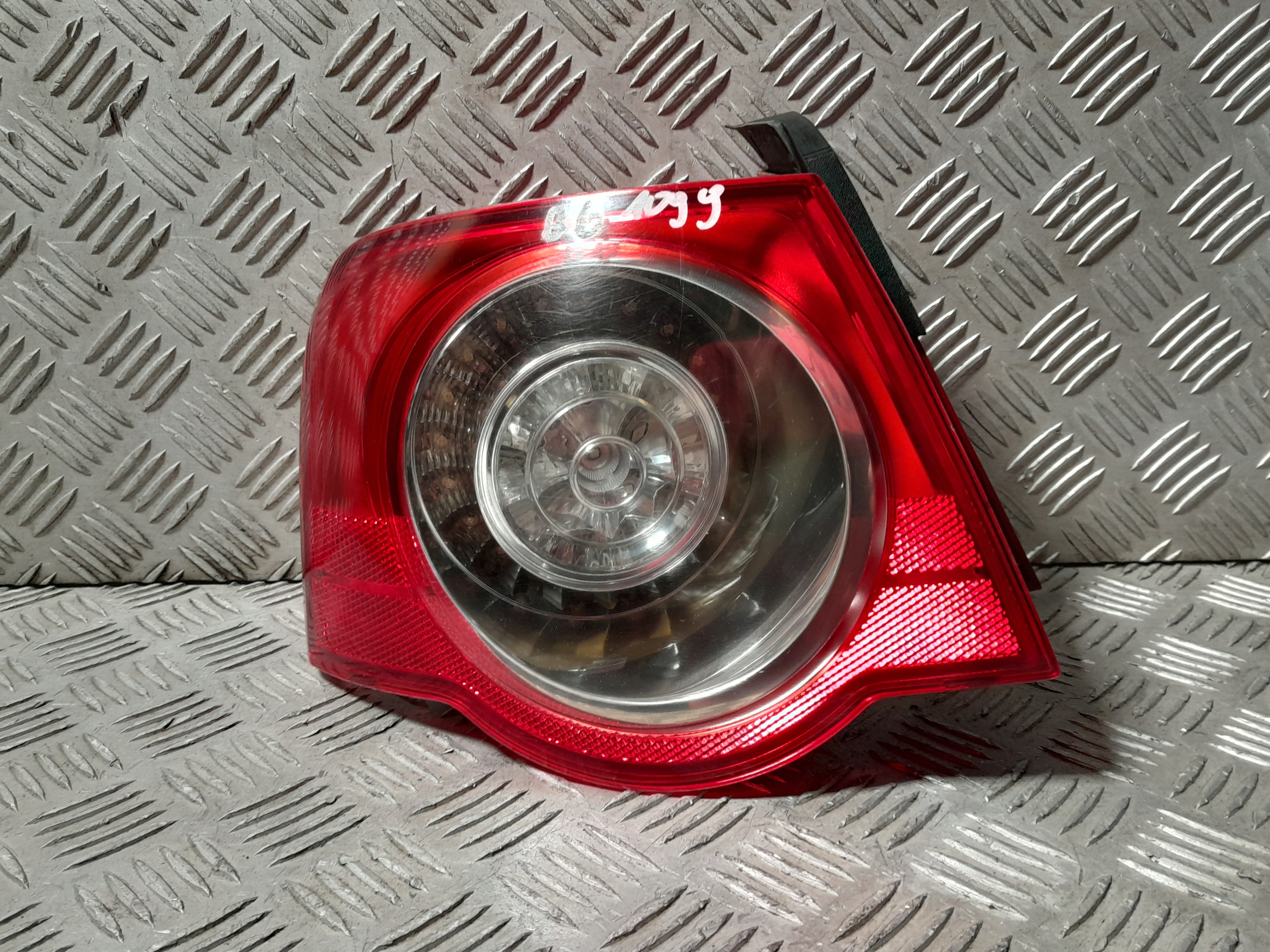 VW PASSAT B6 задній ліхтар лівий 3c5945095c