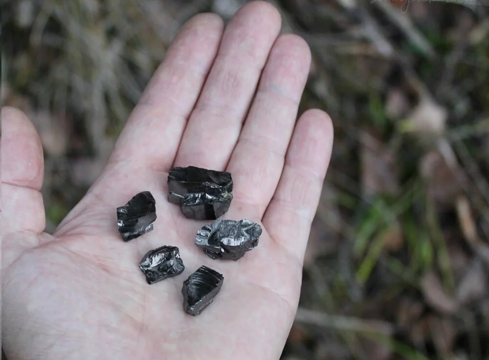 SZUNGIT SZLACHETNY ELITE wielkość 1-2 cm filtr do wody 50 g Model Shungit Elite