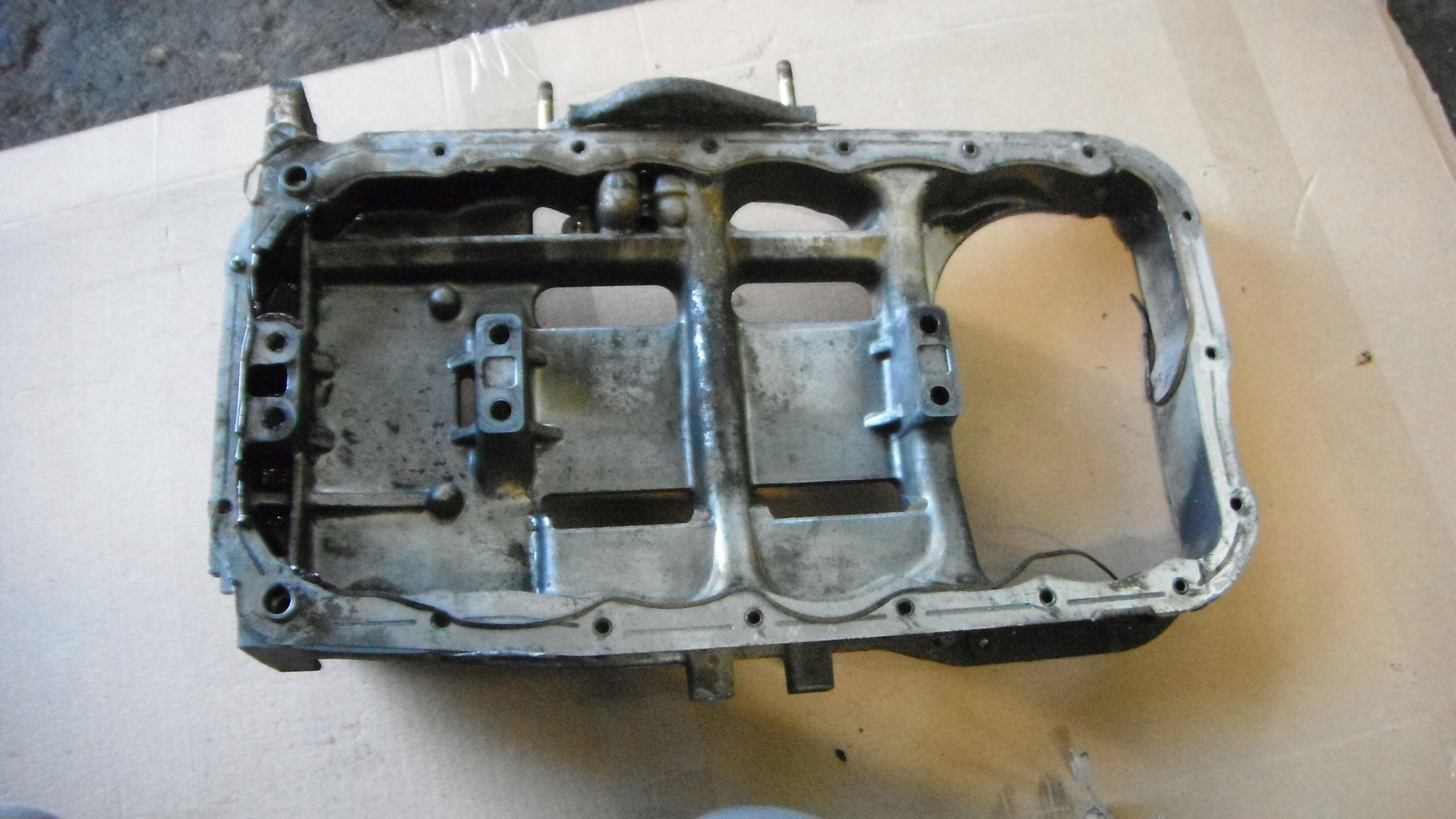 N1 - MAZDA 6 MPV 2.0 CITD ПІДСТАВА ДВИГУНА ЧАША RF5C