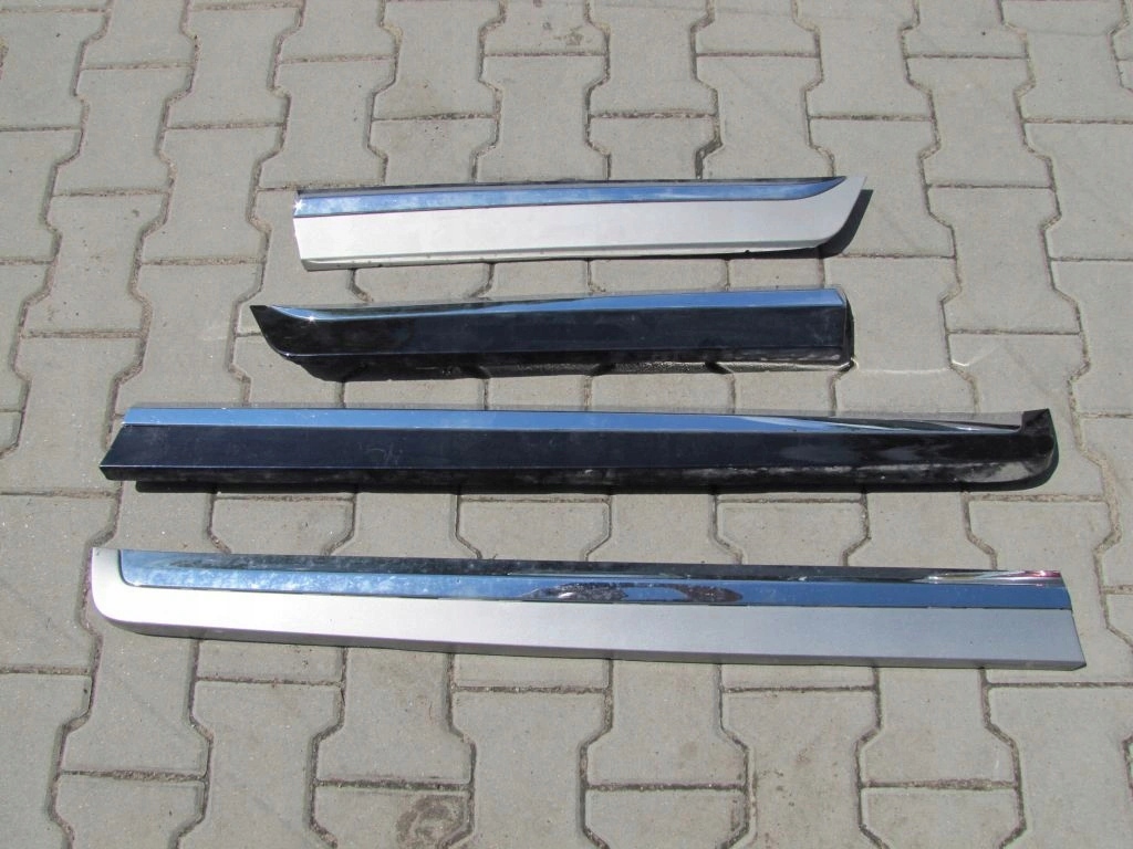 31349598 - VOLVO XC60 LIFT-МОЛДИНГ ДВЕРИ ХРОМ ПЕРЕДНЯЯ ПРАВАЯ