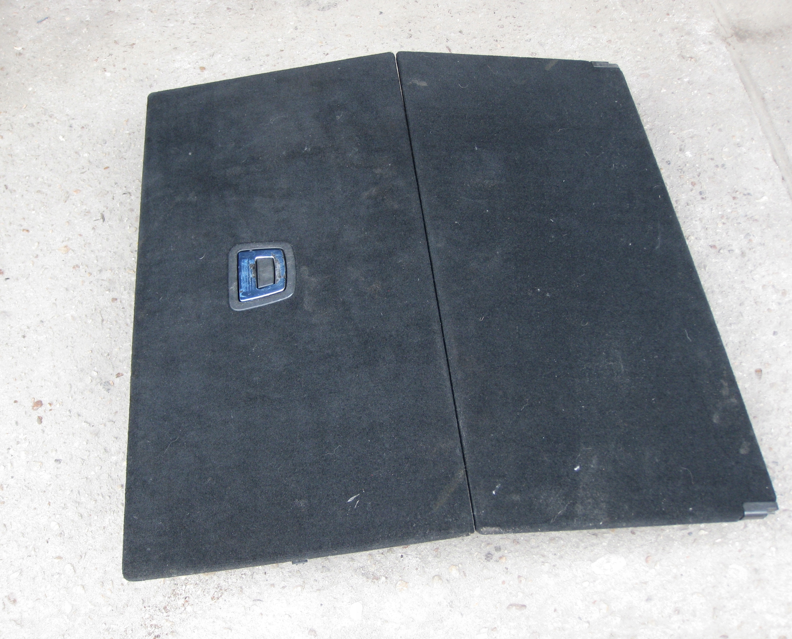 MERCEDES W212 E KLASA 11r mats boot A2126800002