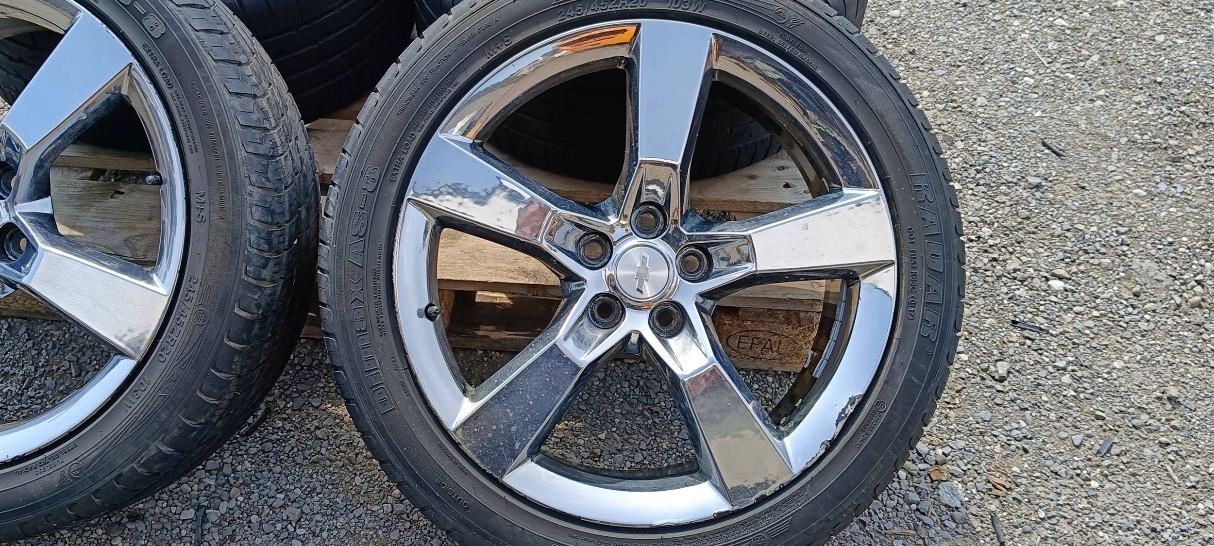 ruote CERCHI 20" komplet Chevrolet Camaro 2009