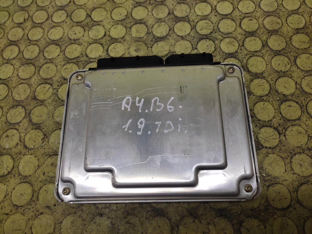 AUDI A4 B6 Centralina Motore 0281011036