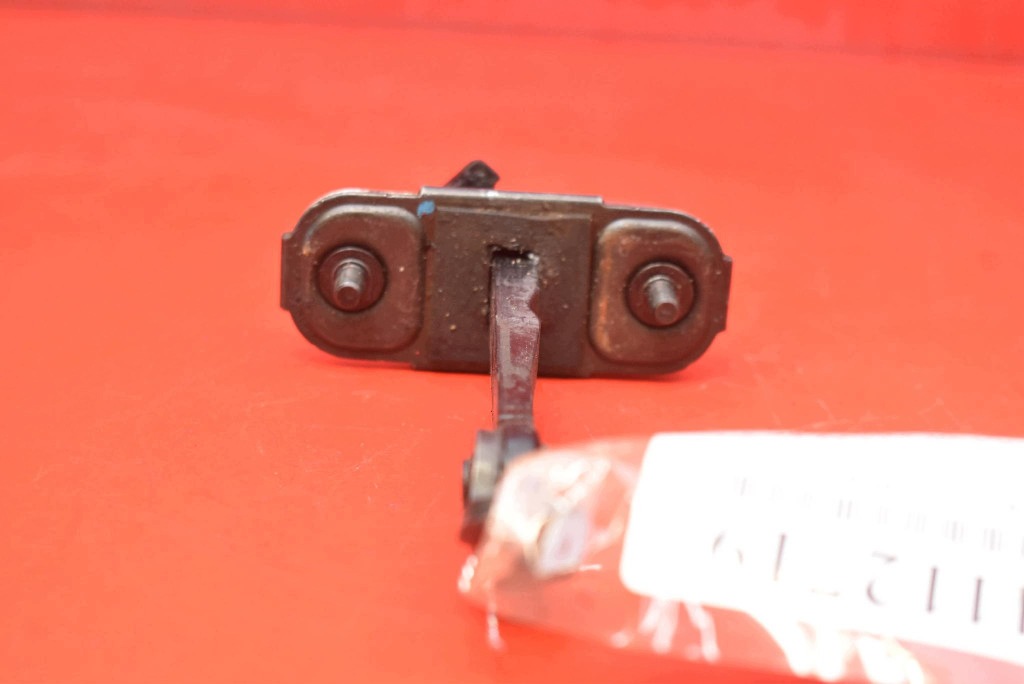 limiter door left front HYUNDAI GENESIS 1 and LIFT 11-14