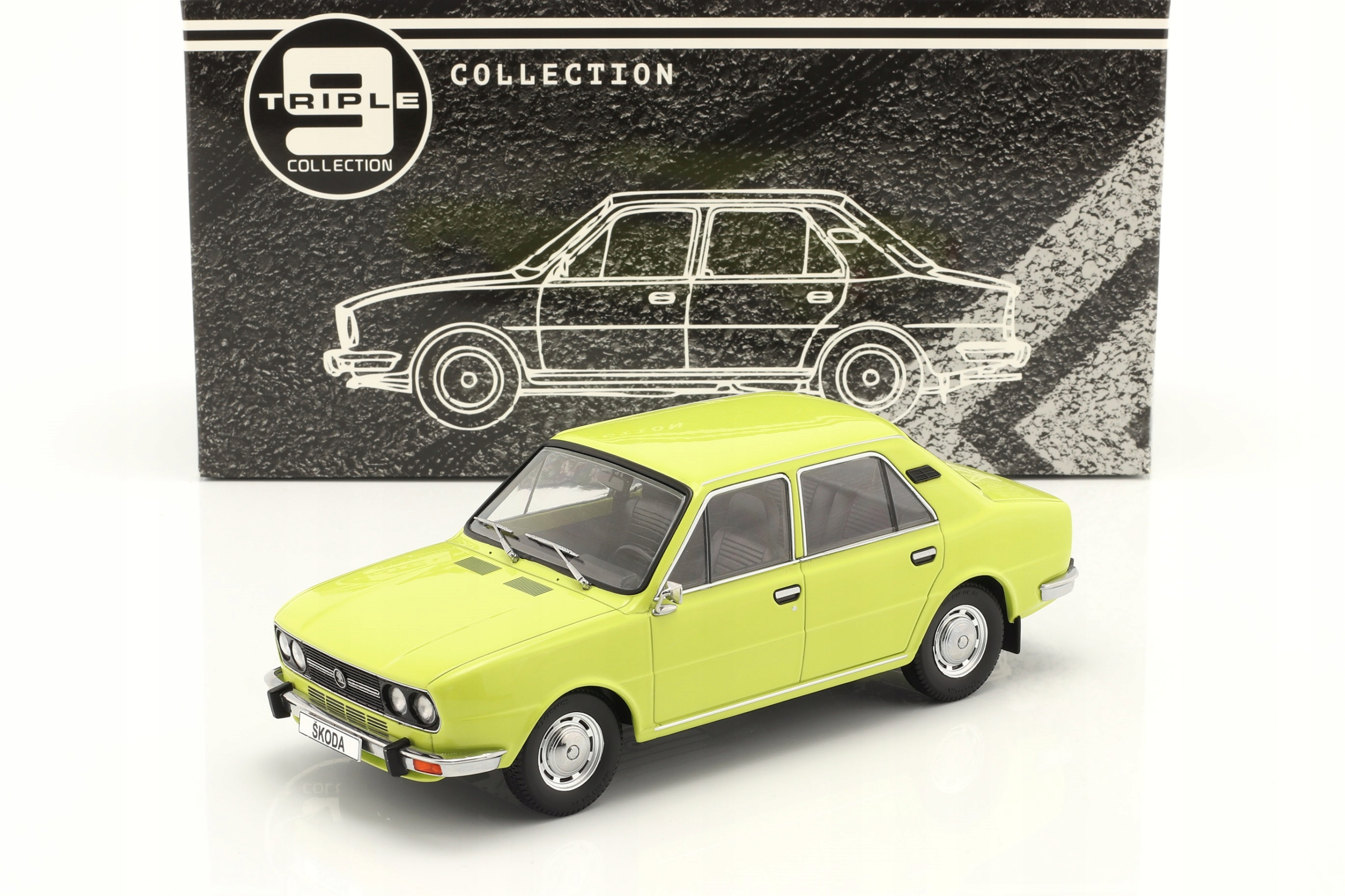 TRIPLE9 Škoda 120LS 1976-1990 Yellow 1:18
