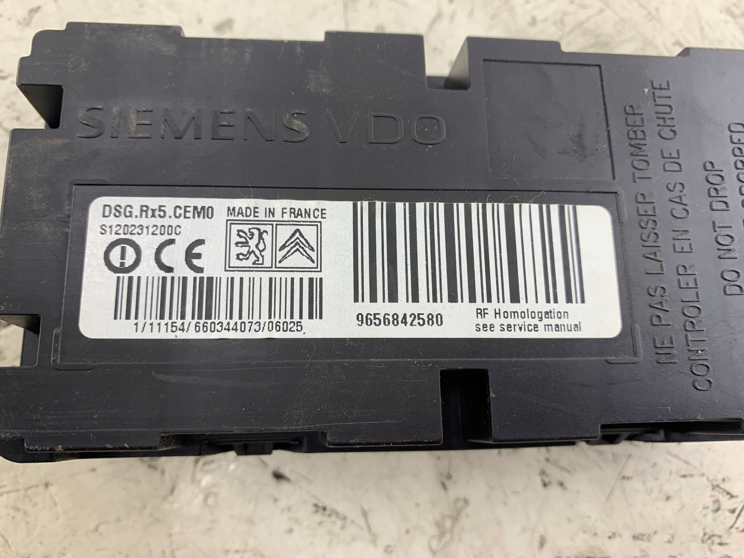 PEUGEOT 607 control unit module ECU 9656842580