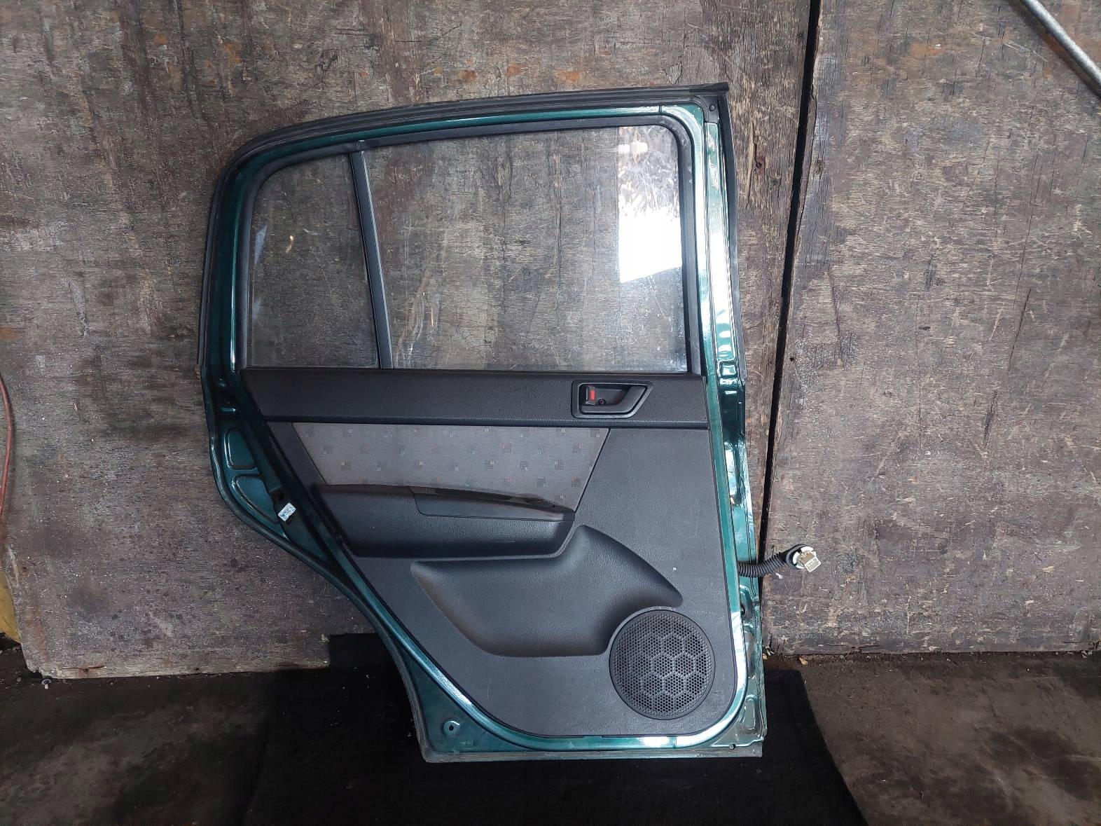 door complete left rear part HYUNDAI GETZ and HB 5D TI